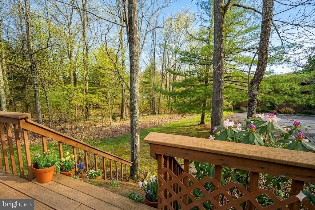 LAURELBROOK - Residential
