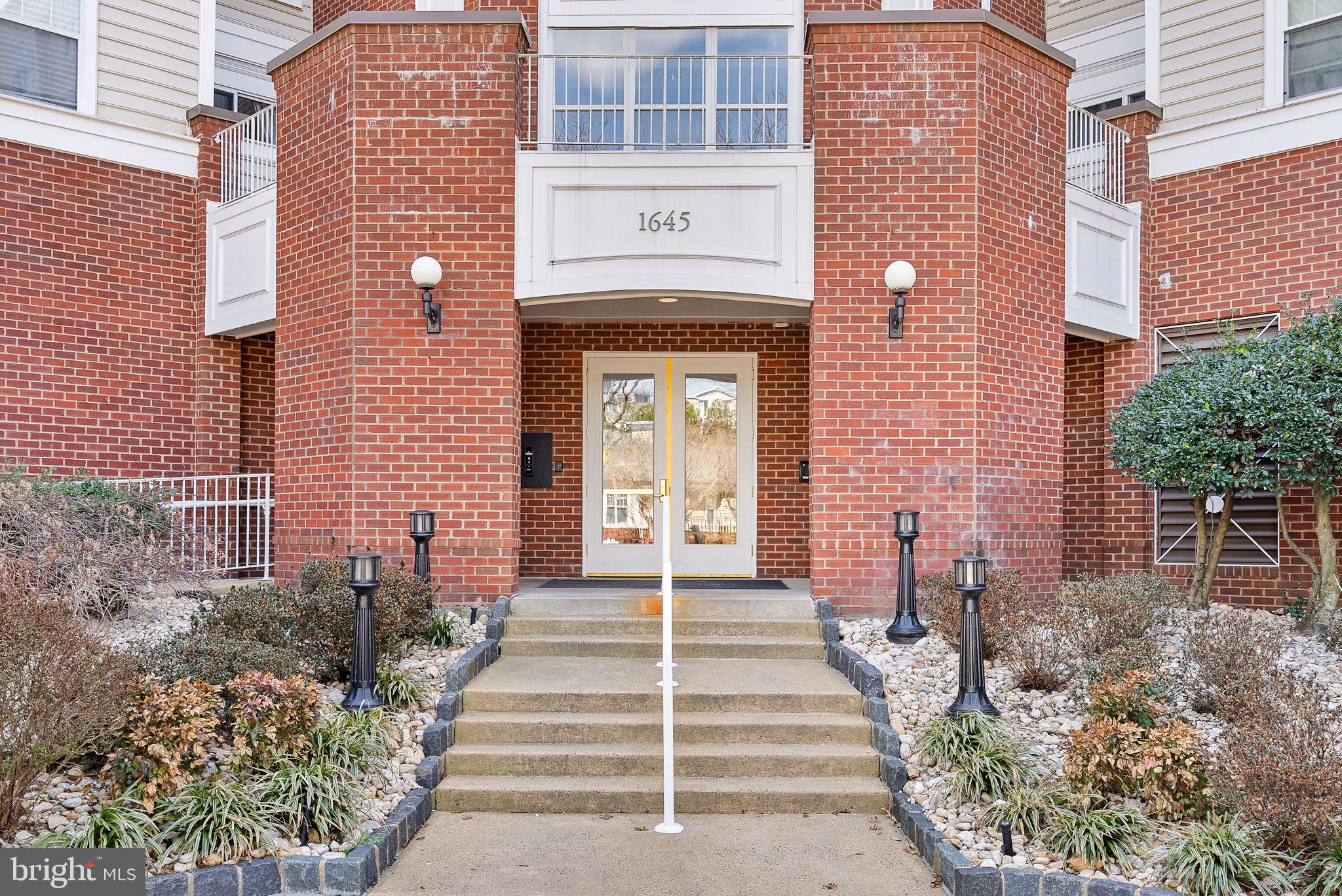 LILLIAN COURT AT TYSONS - Residential Lease