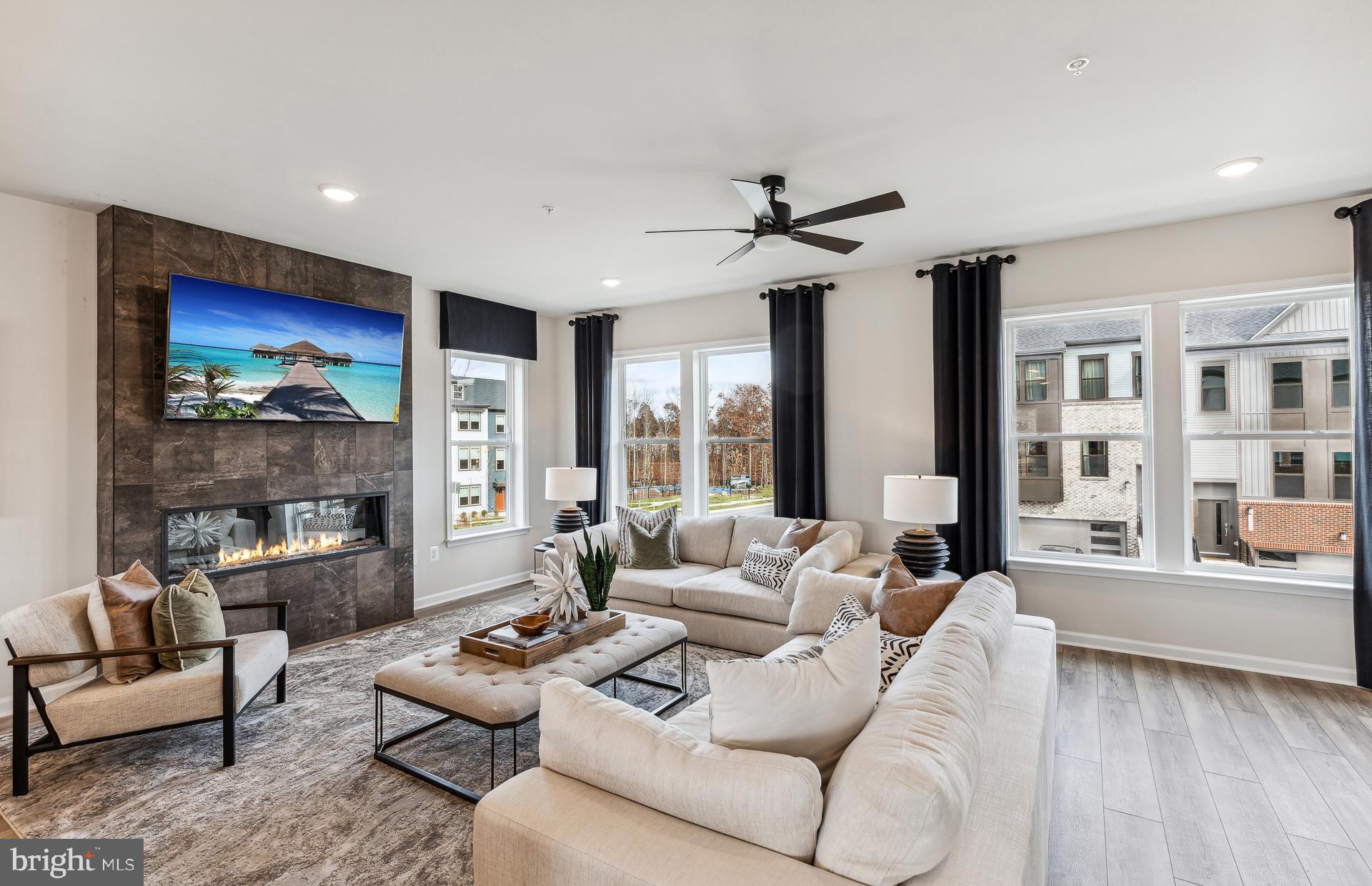 TILLETT'S VIEW - Residential