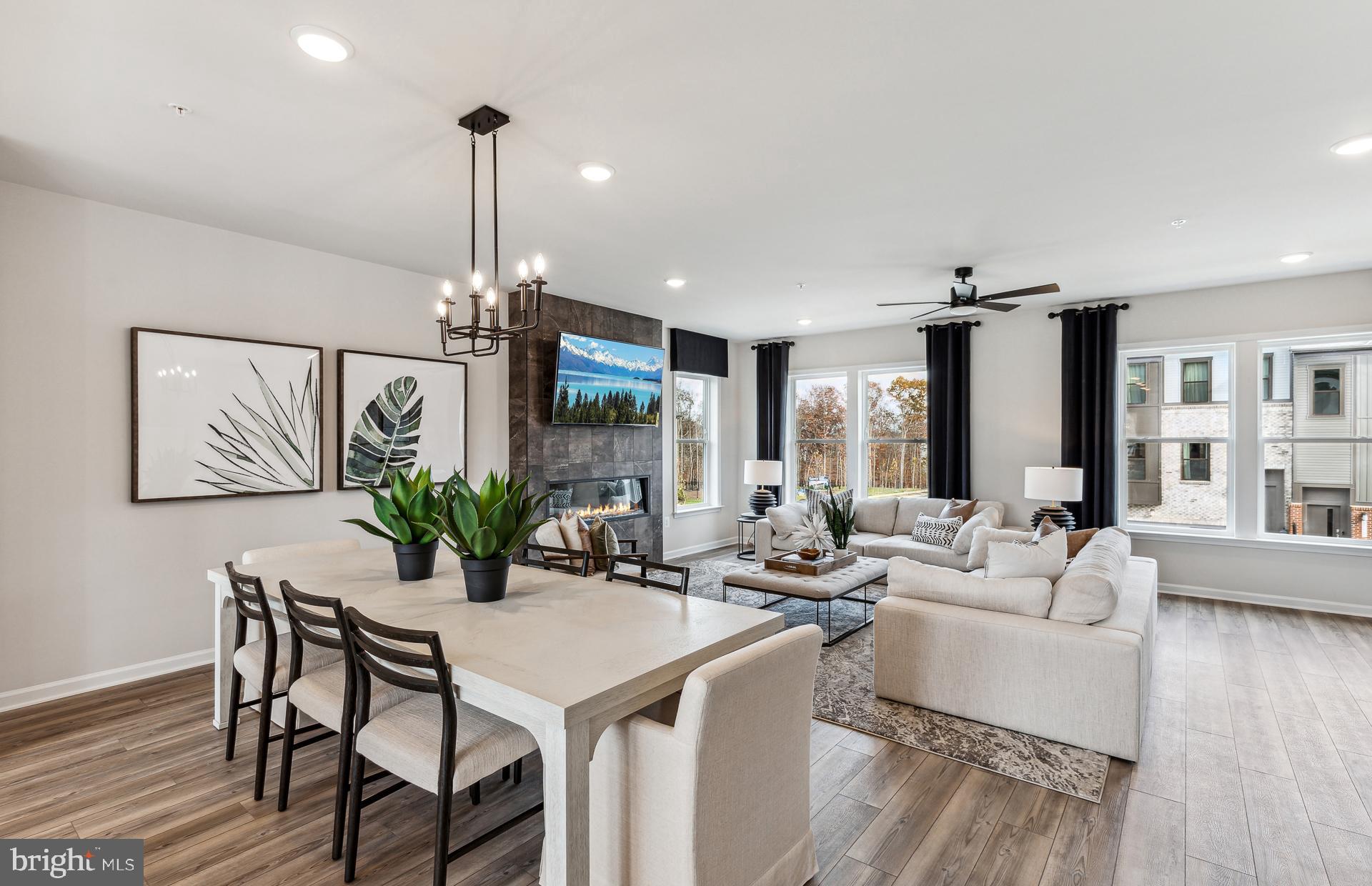 TILLETT'S VIEW - Residential