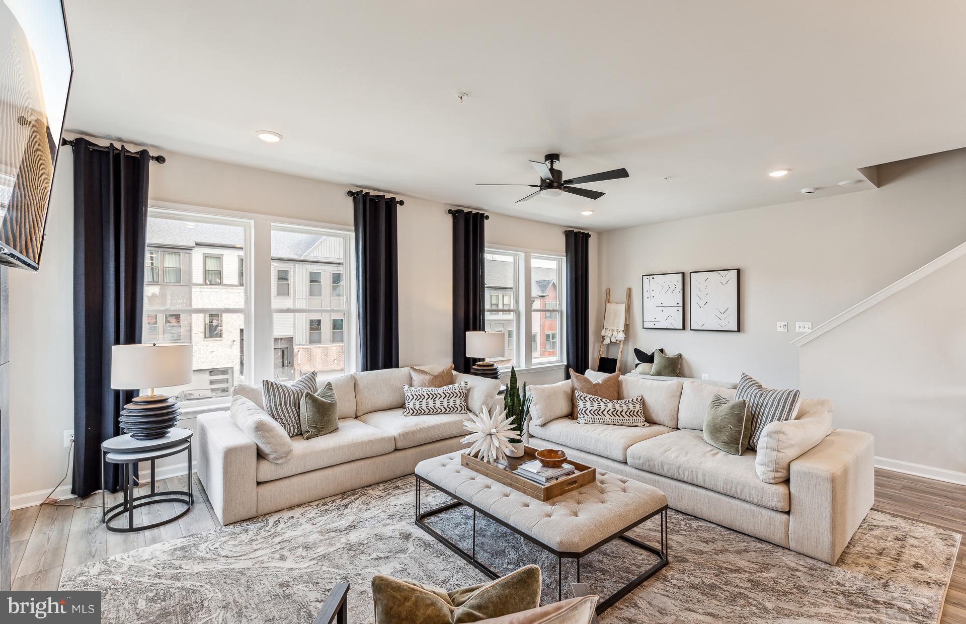 TILLETT'S VIEW - Residential