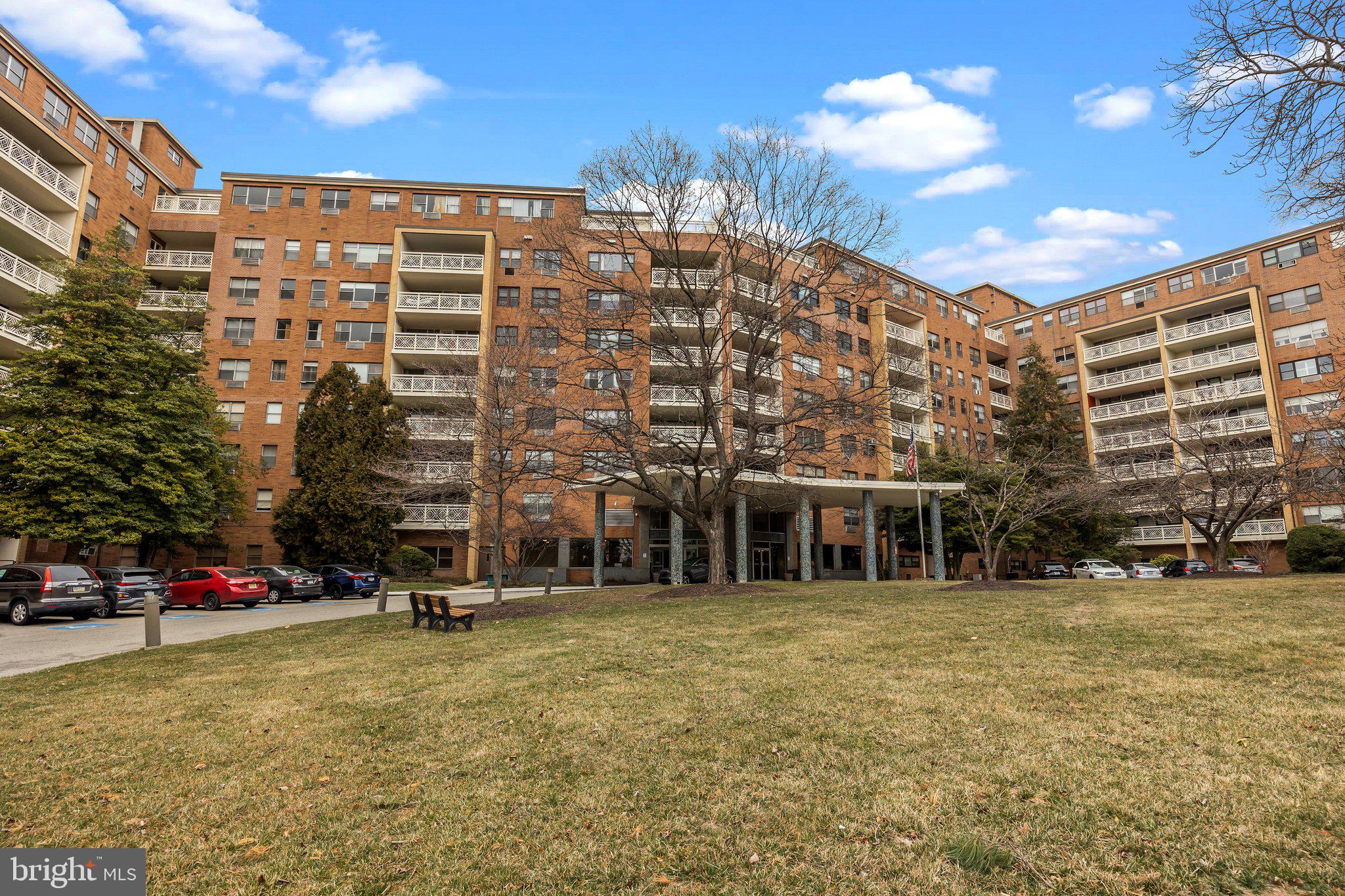ELKINS PARK HOUSE - Residential