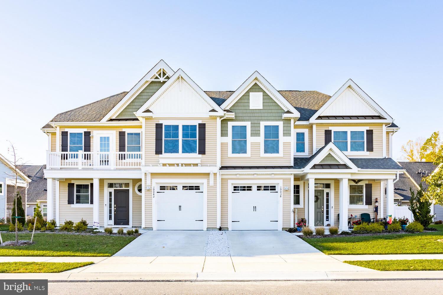 PENINSULA LAKES - Residential