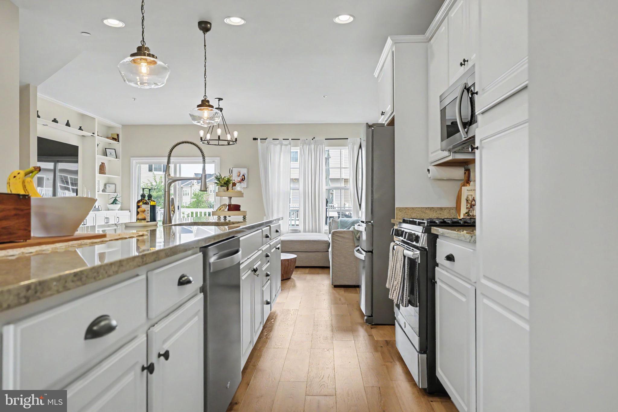 JEFFERSON PLACE - Residential