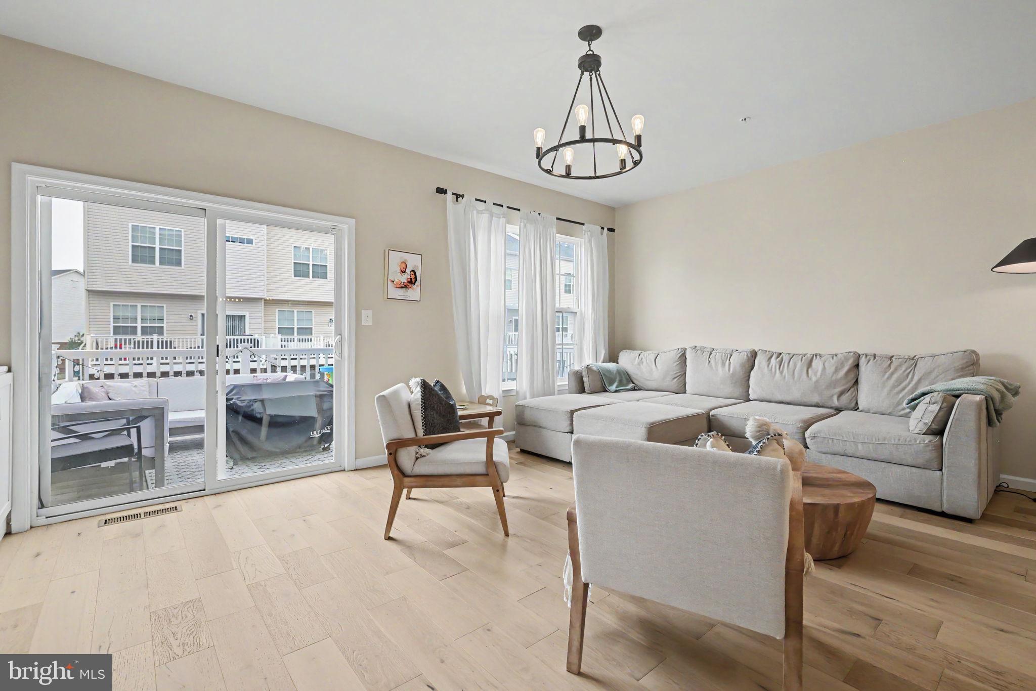 JEFFERSON PLACE - Residential
