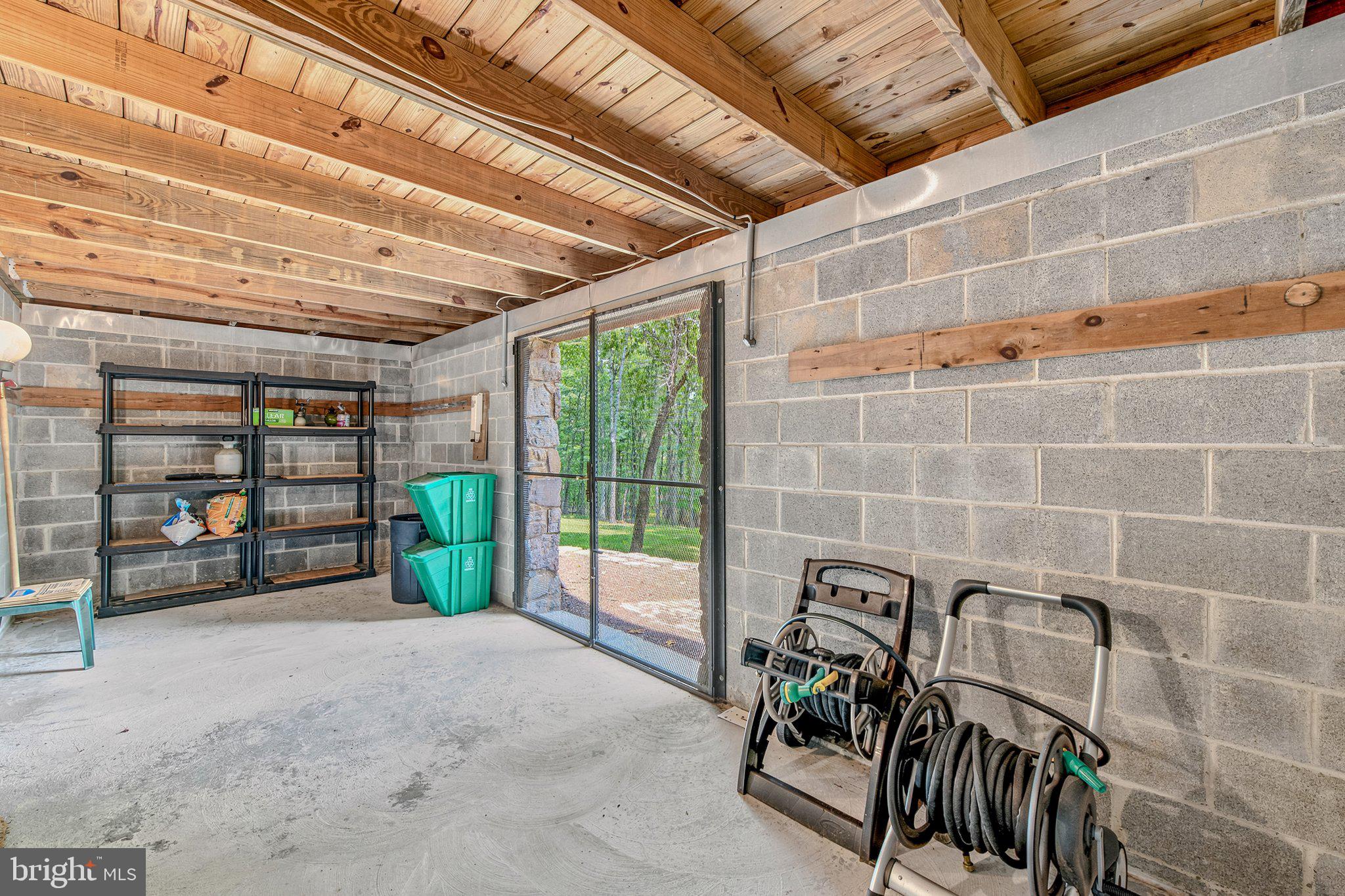 ROCK GAP WOODS - Residential