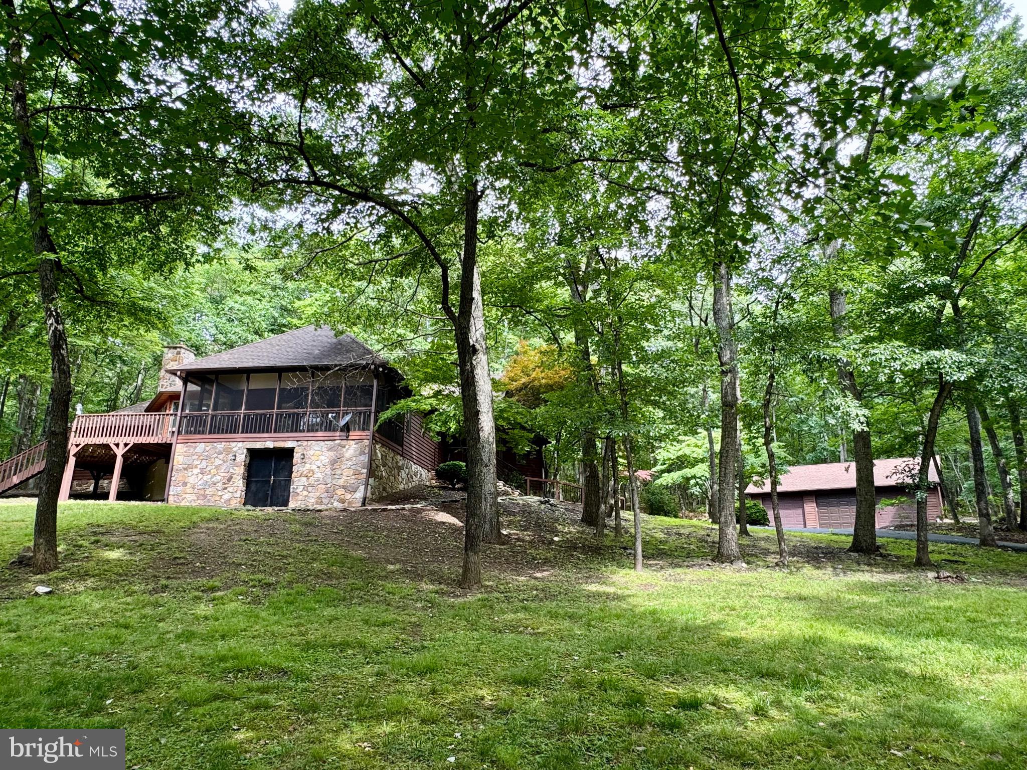 ROCK GAP WOODS - Residential