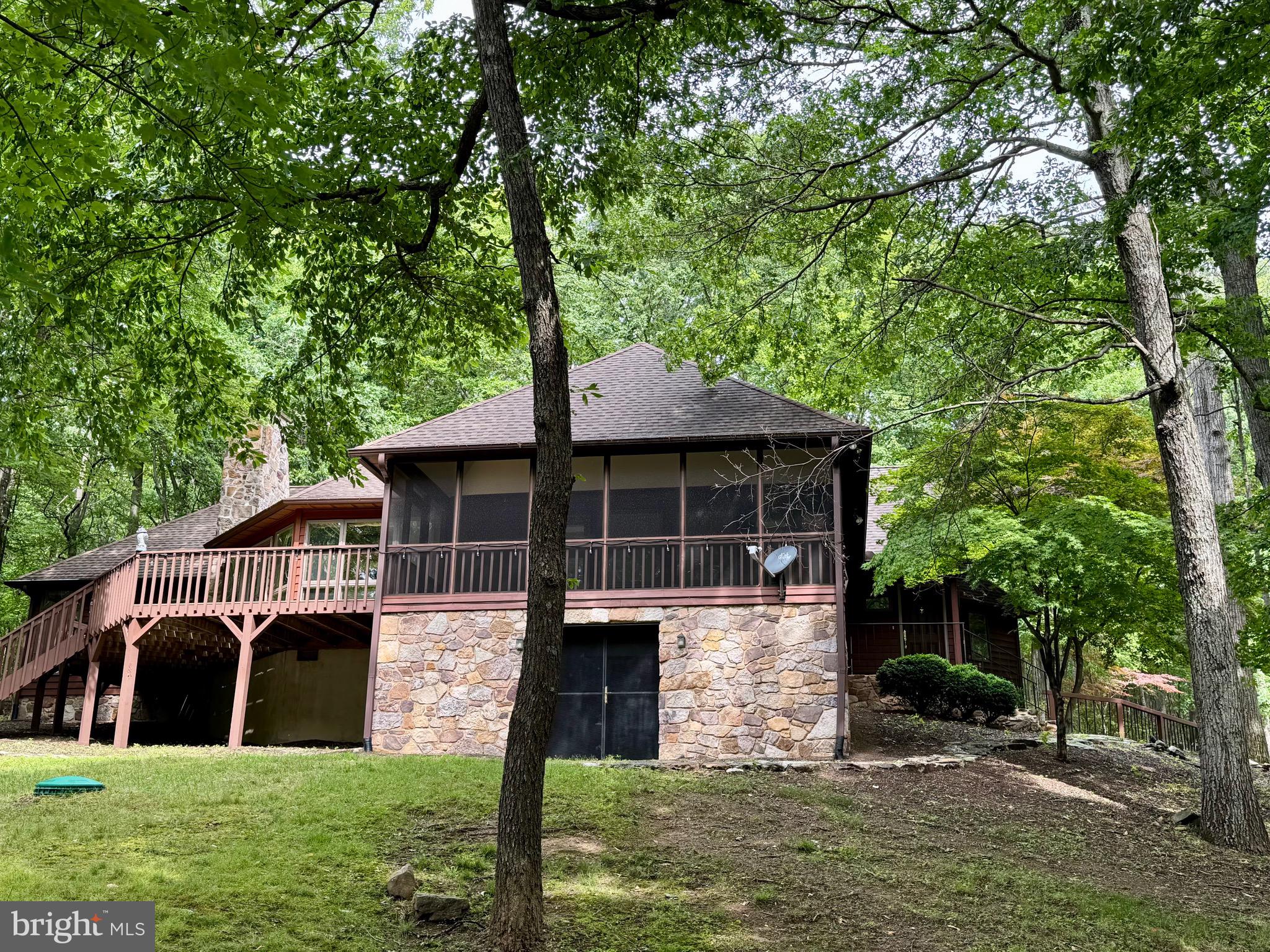 ROCK GAP WOODS - Residential