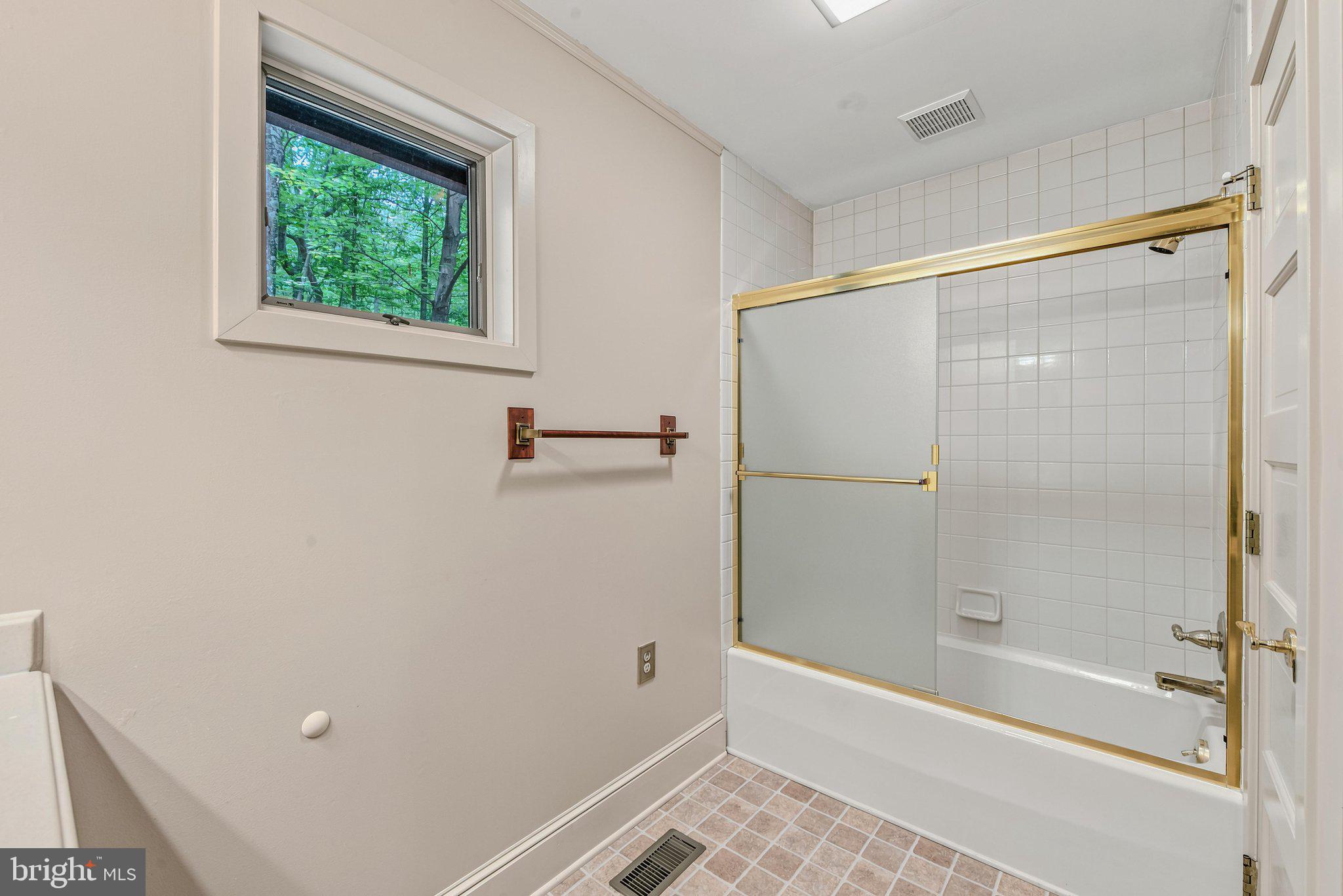 ROCK GAP WOODS - Residential