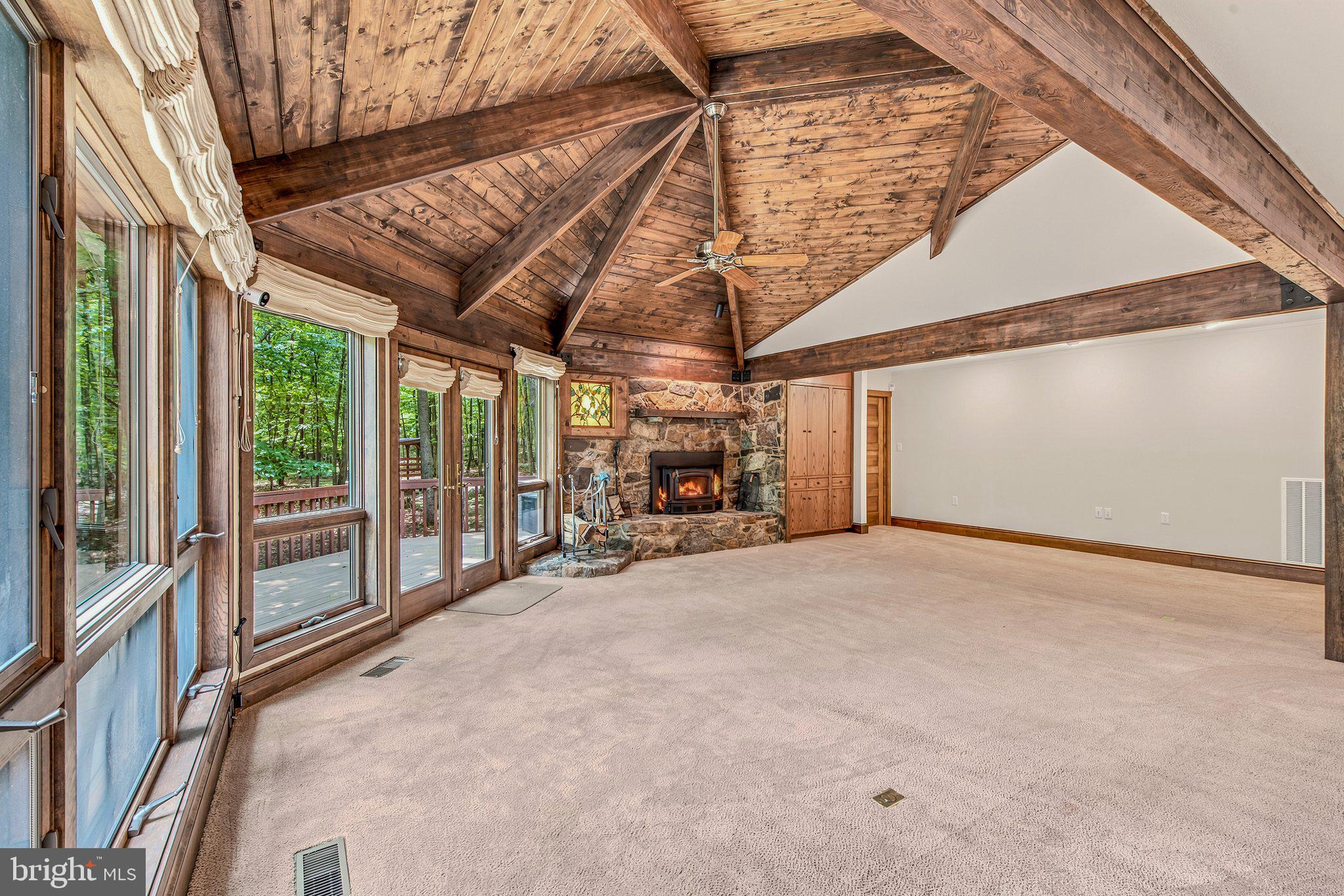 ROCK GAP WOODS - Residential