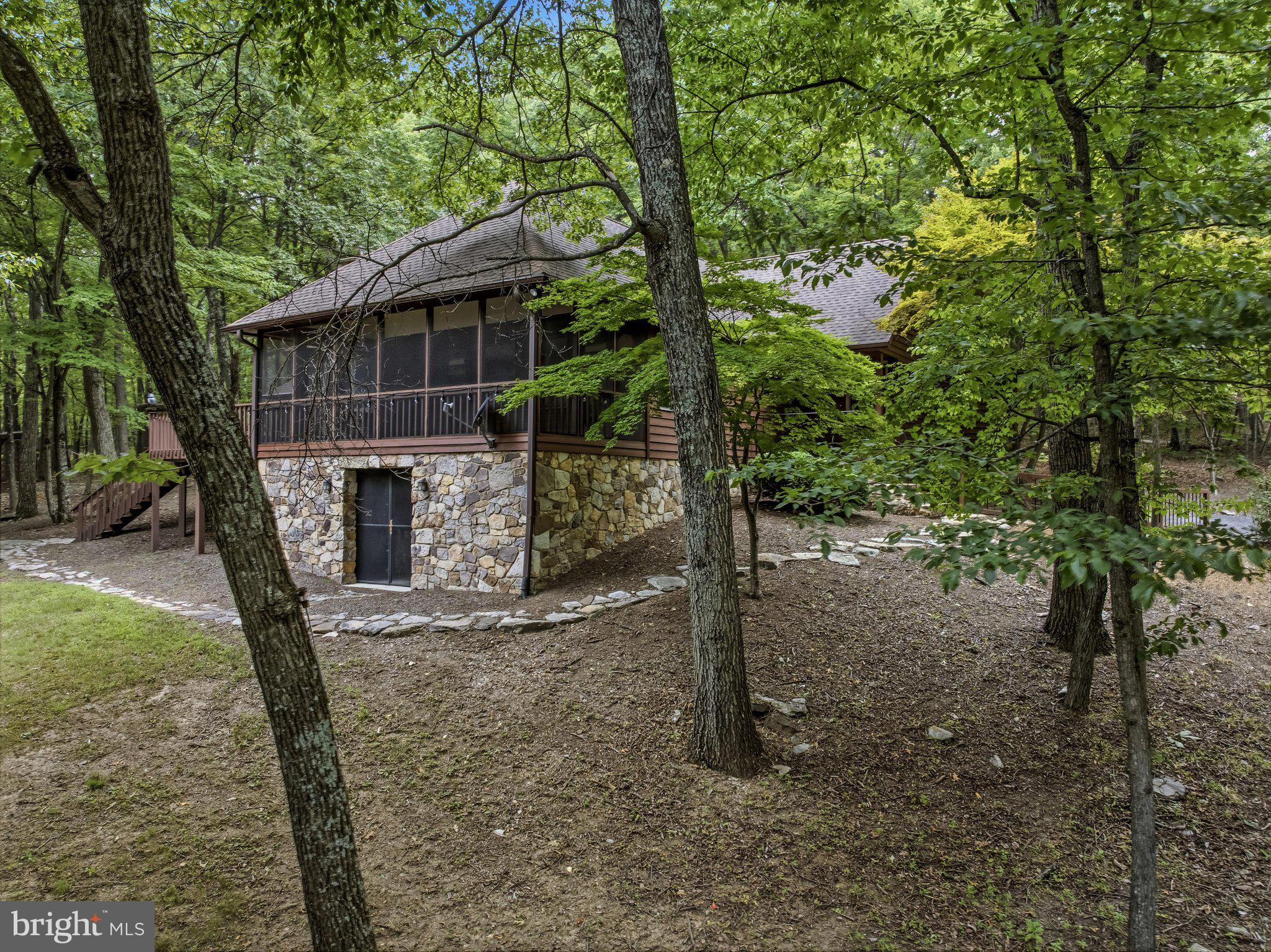 ROCK GAP WOODS - Residential