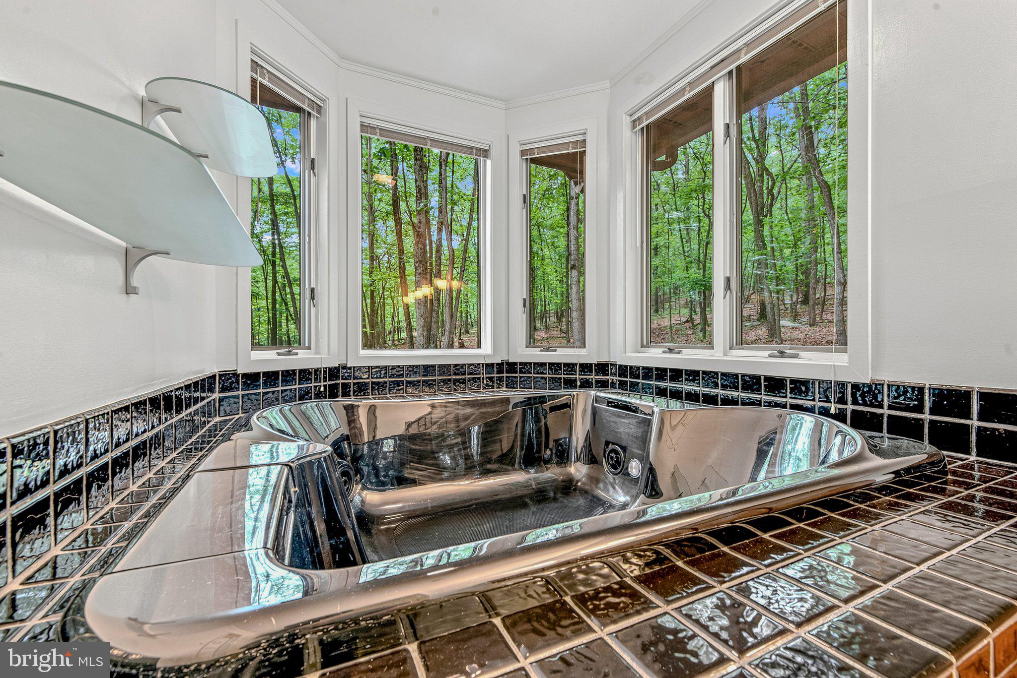 ROCK GAP WOODS - Residential