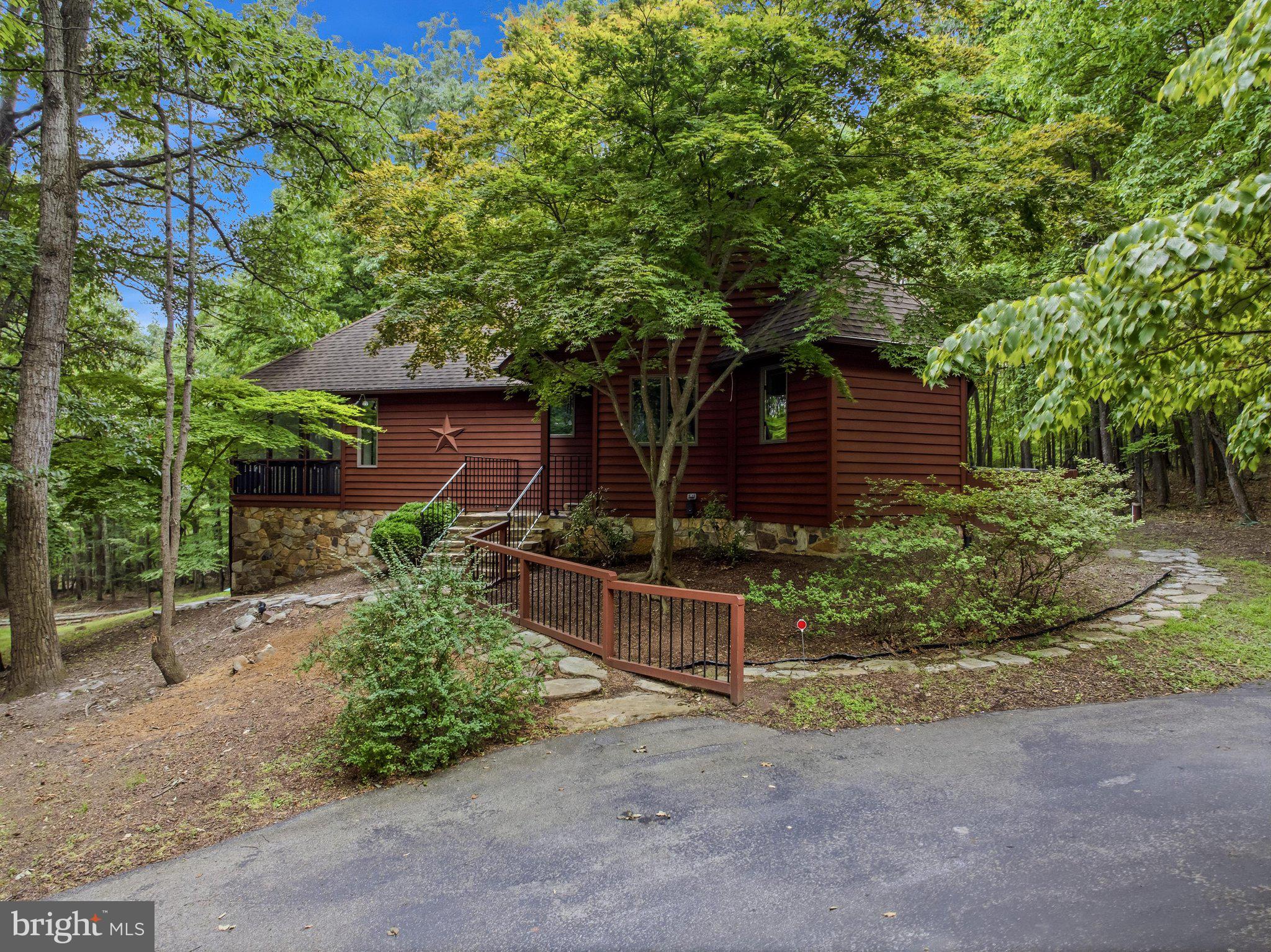 ROCK GAP WOODS - Residential