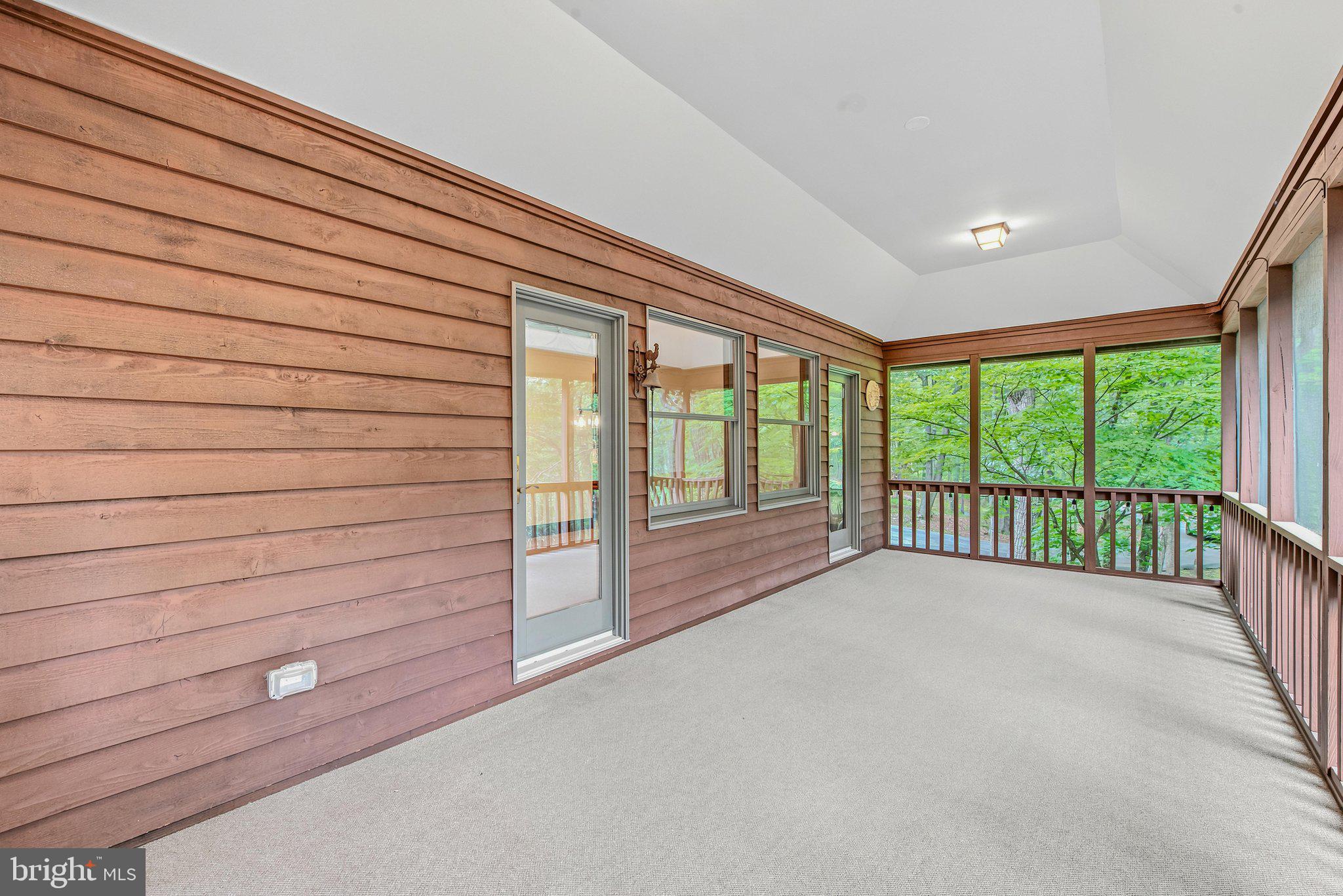 ROCK GAP WOODS - Residential