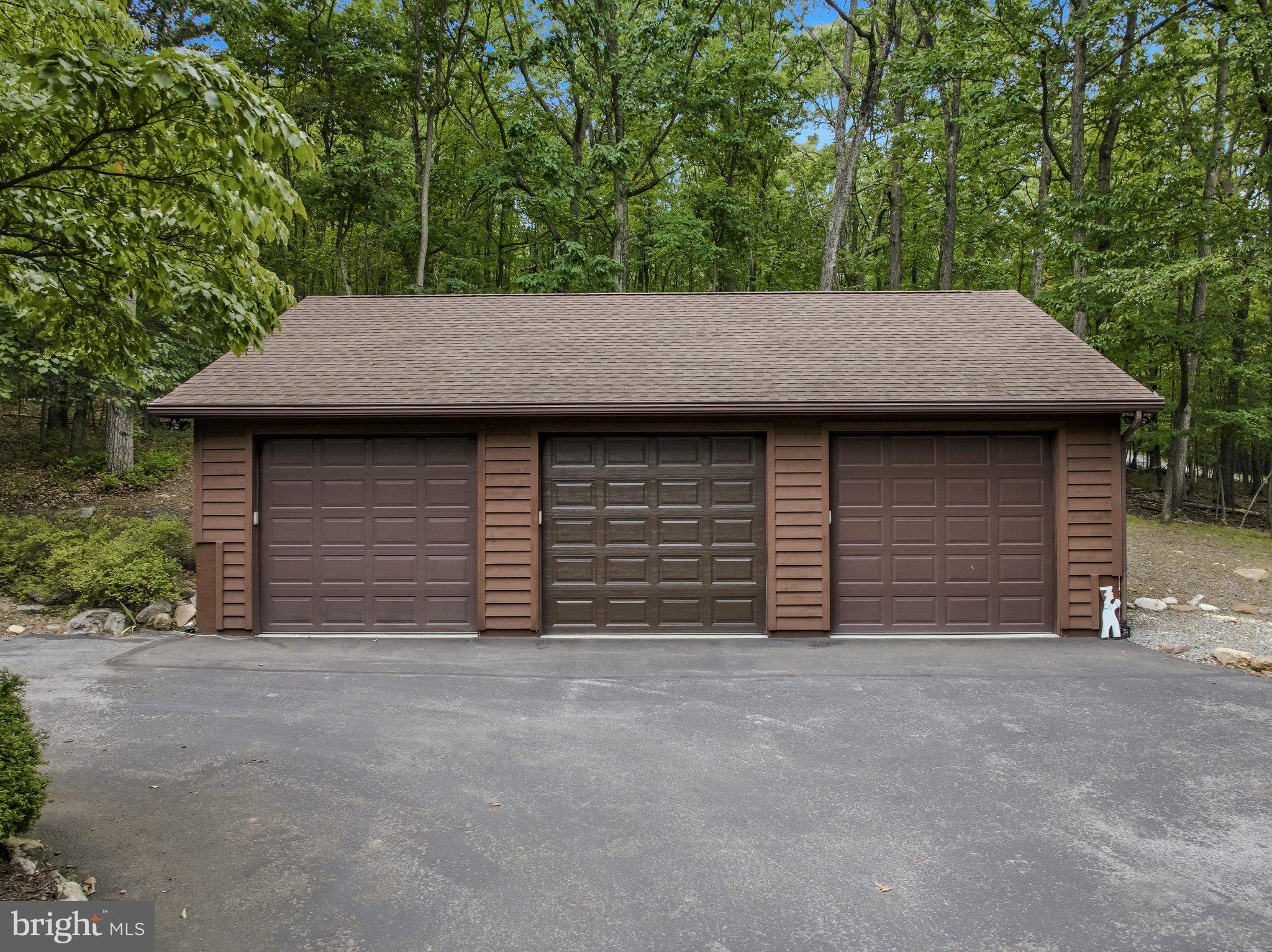 ROCK GAP WOODS - Residential