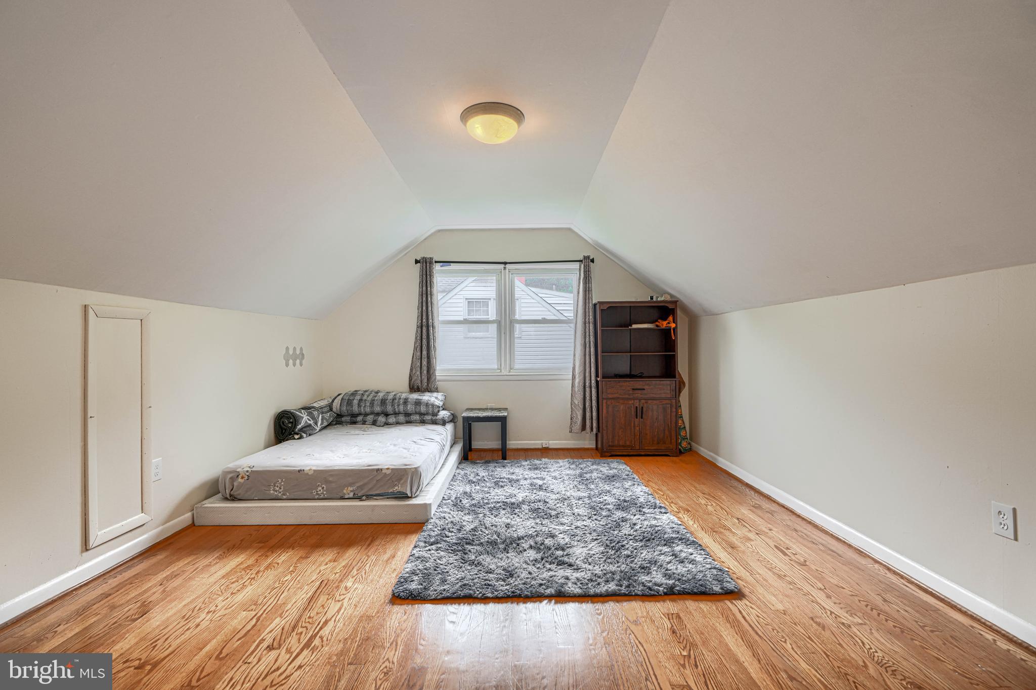 THORNEWOOD PARK - Residential