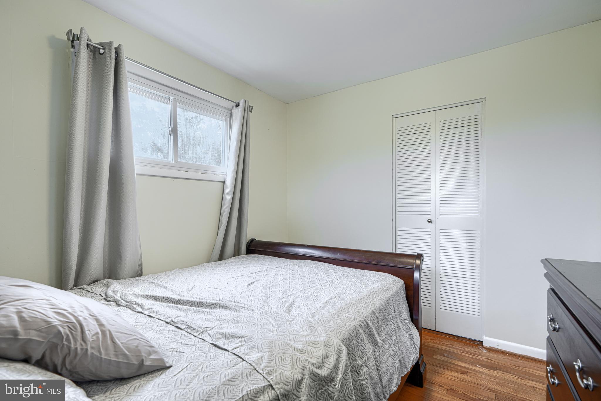 THORNEWOOD PARK - Residential