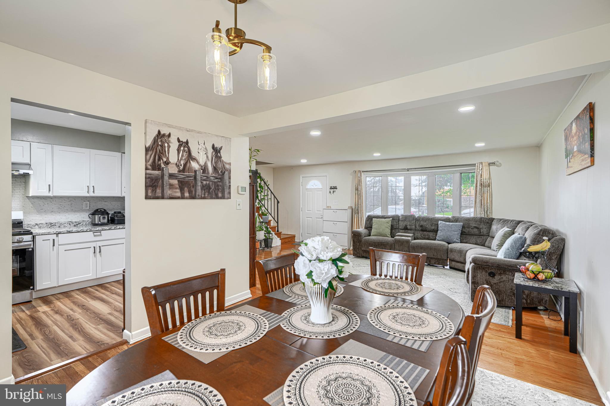 THORNEWOOD PARK - Residential