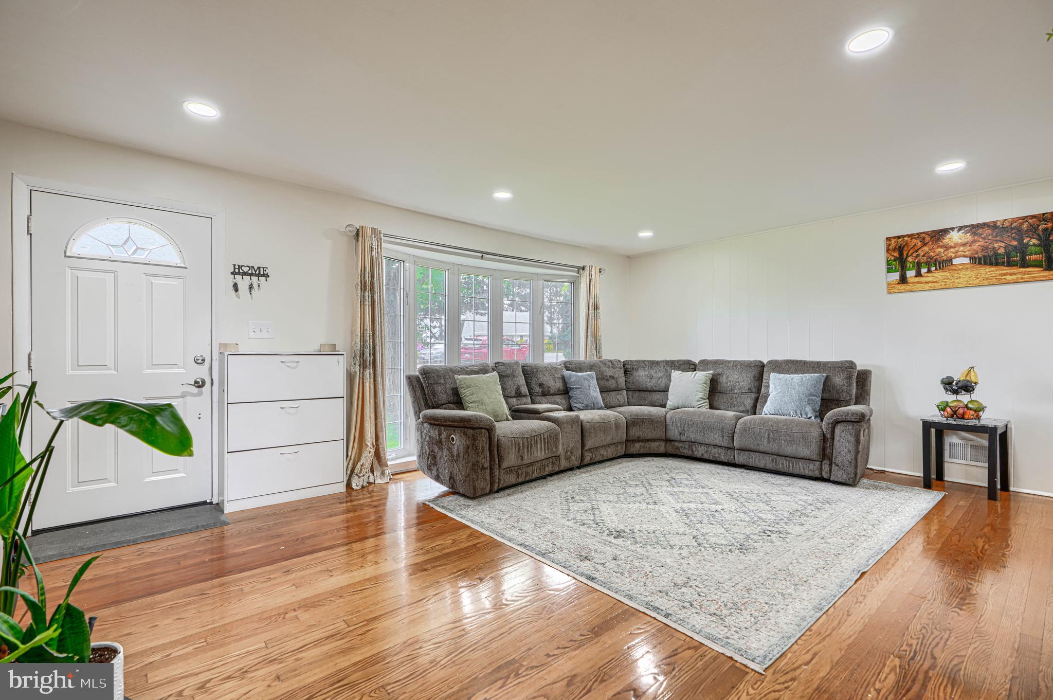 THORNEWOOD PARK - Residential