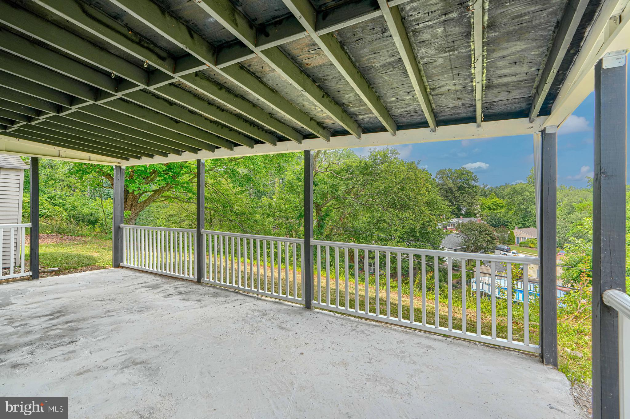 THORNEWOOD PARK - Residential