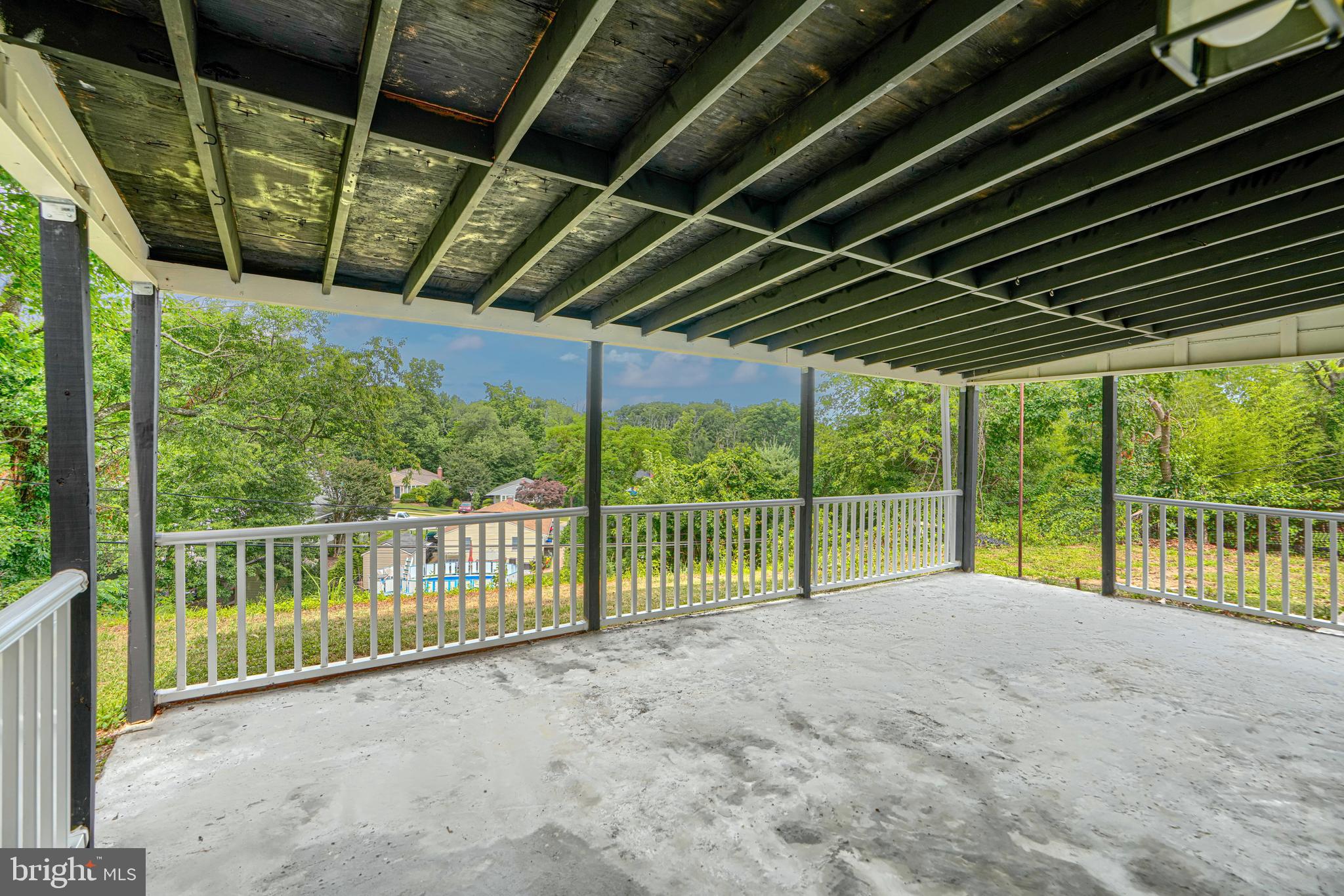 THORNEWOOD PARK - Residential