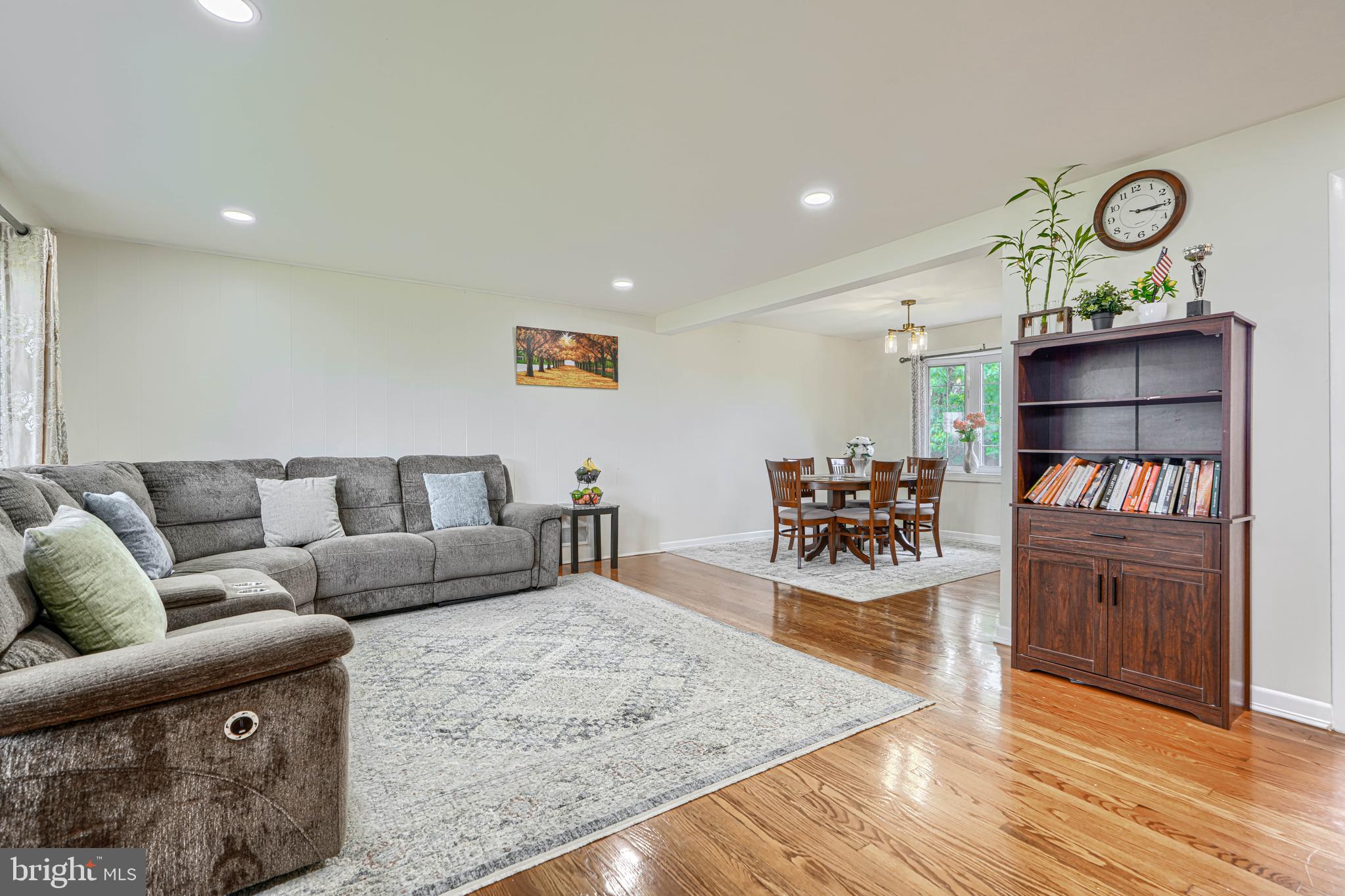 THORNEWOOD PARK - Residential