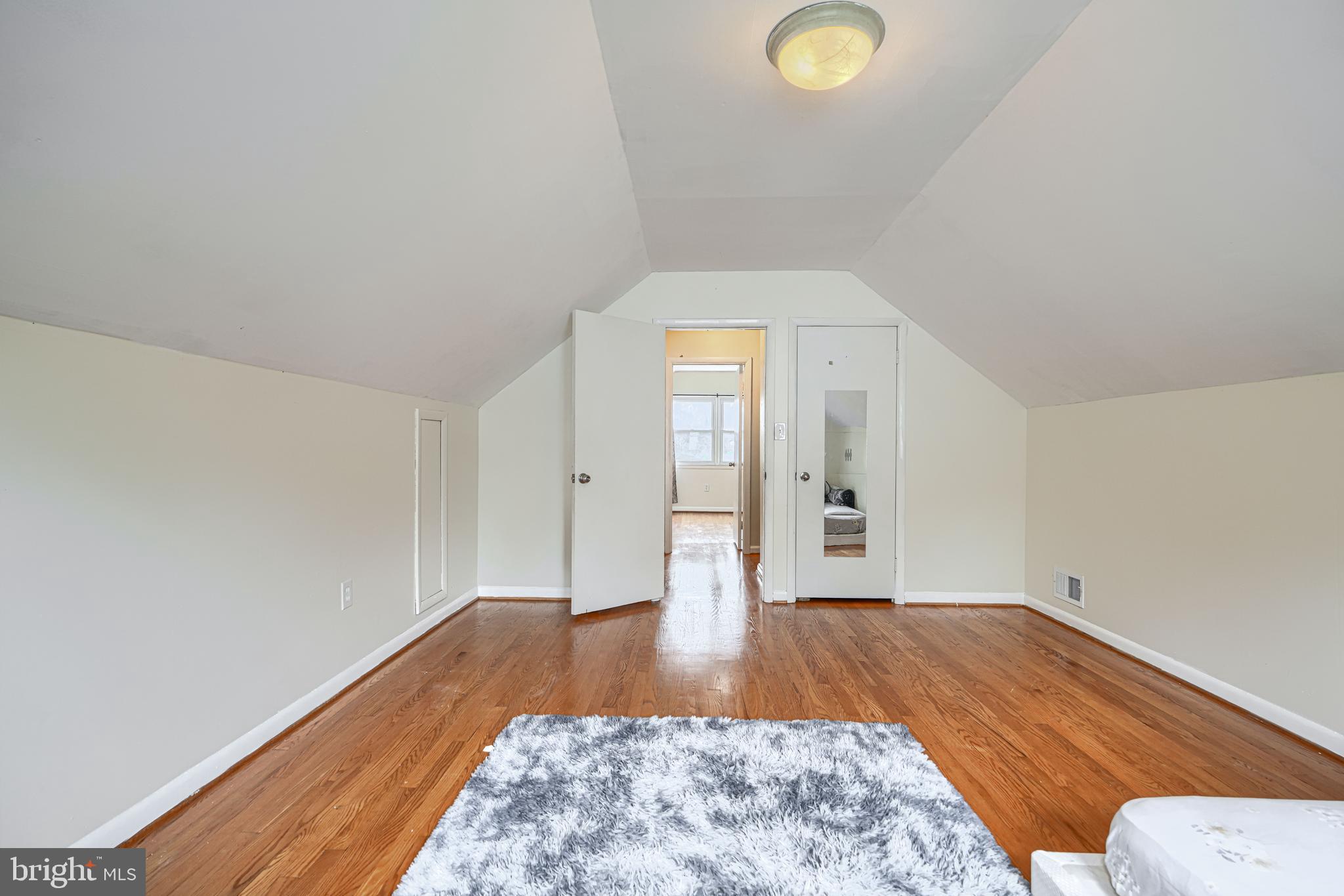 THORNEWOOD PARK - Residential