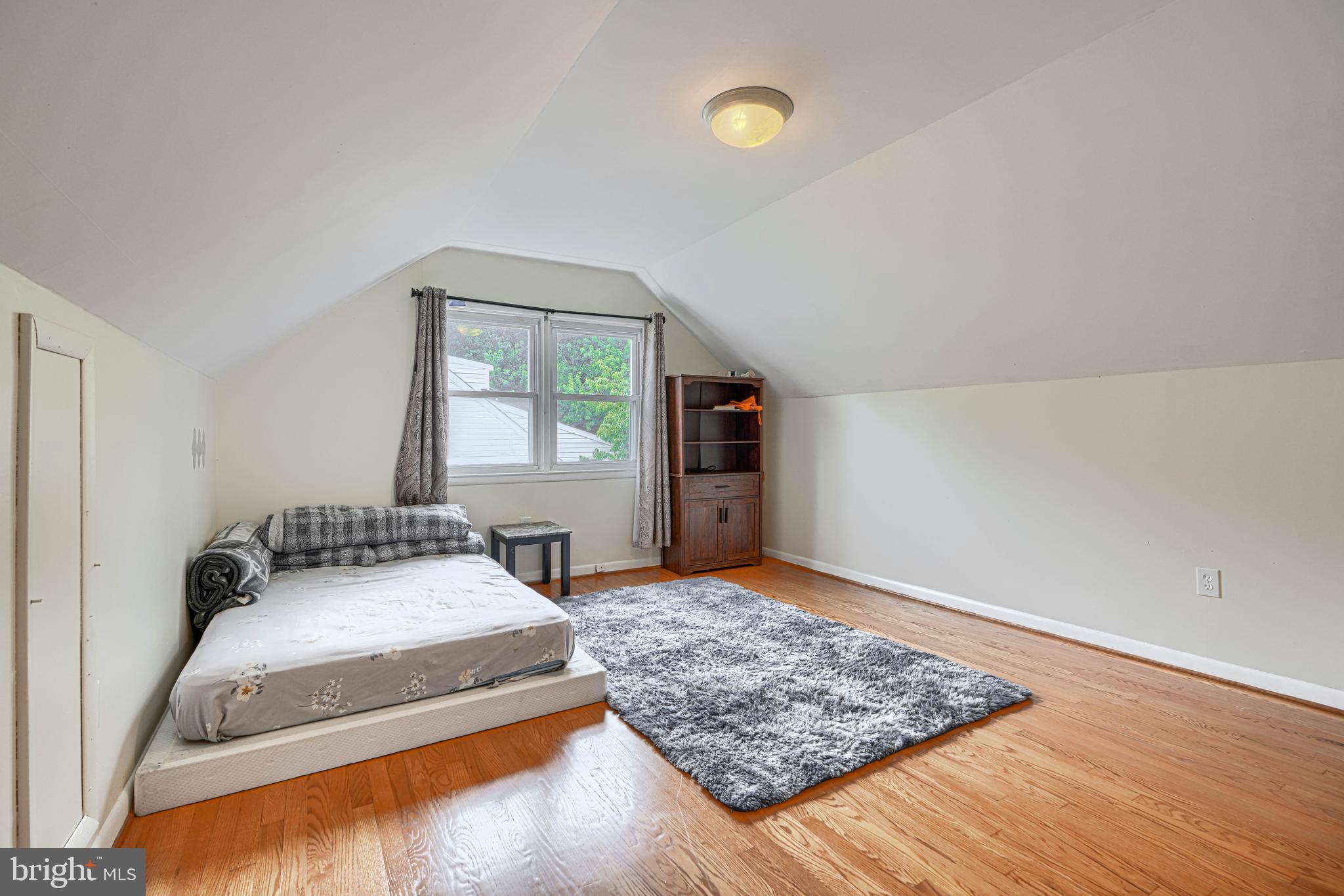 THORNEWOOD PARK - Residential