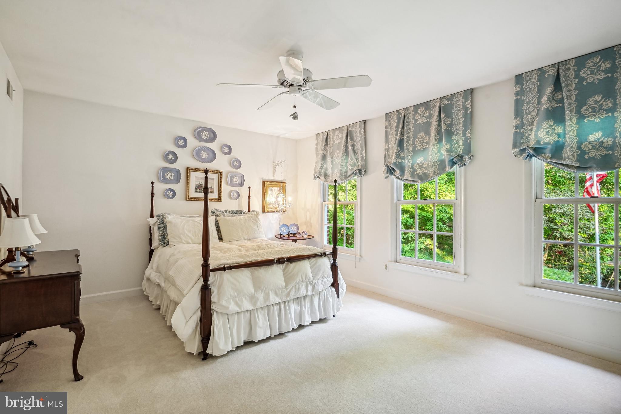 PINE RIDGE - Residential