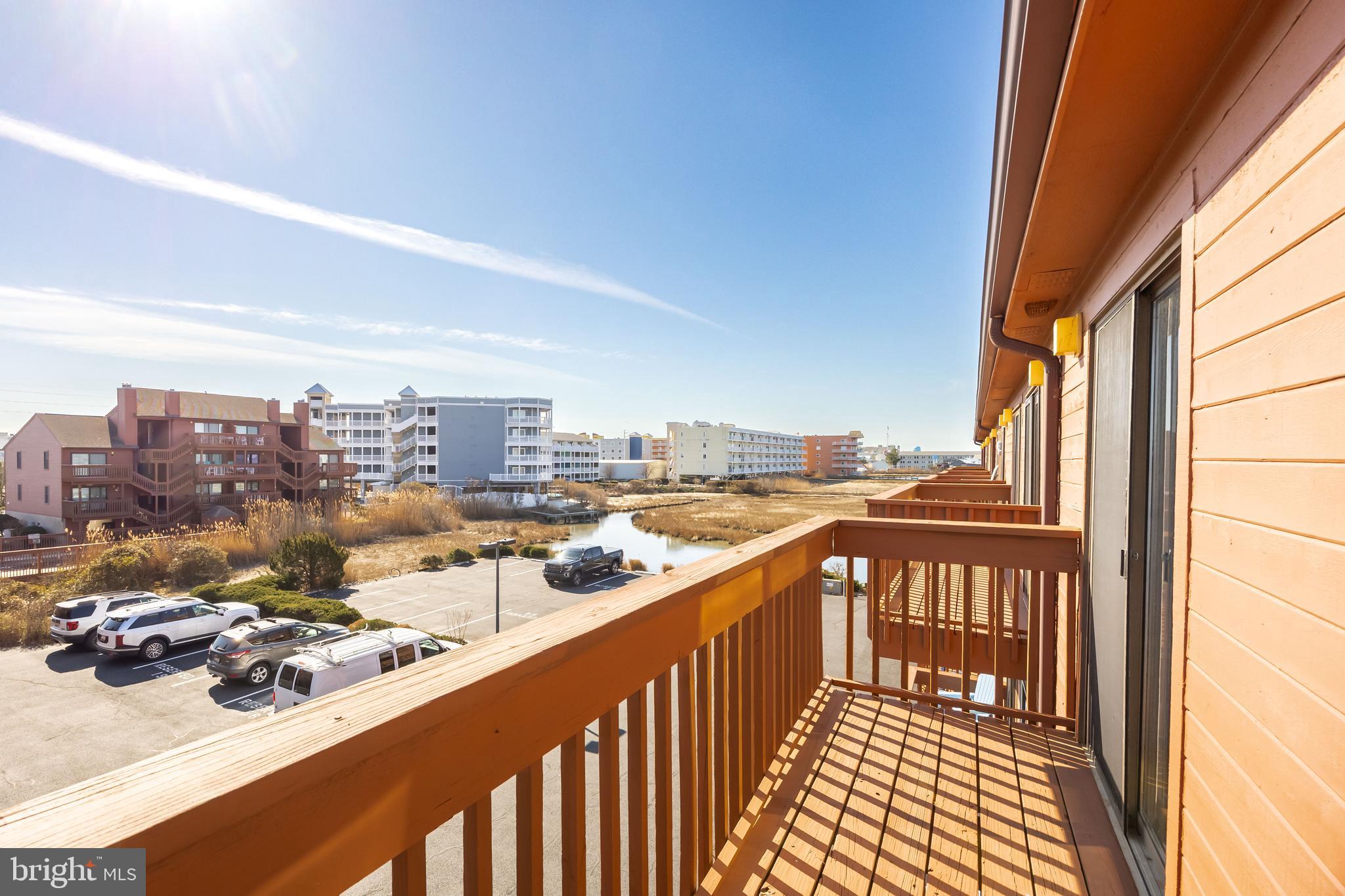 SUNSET LANDING - Residential