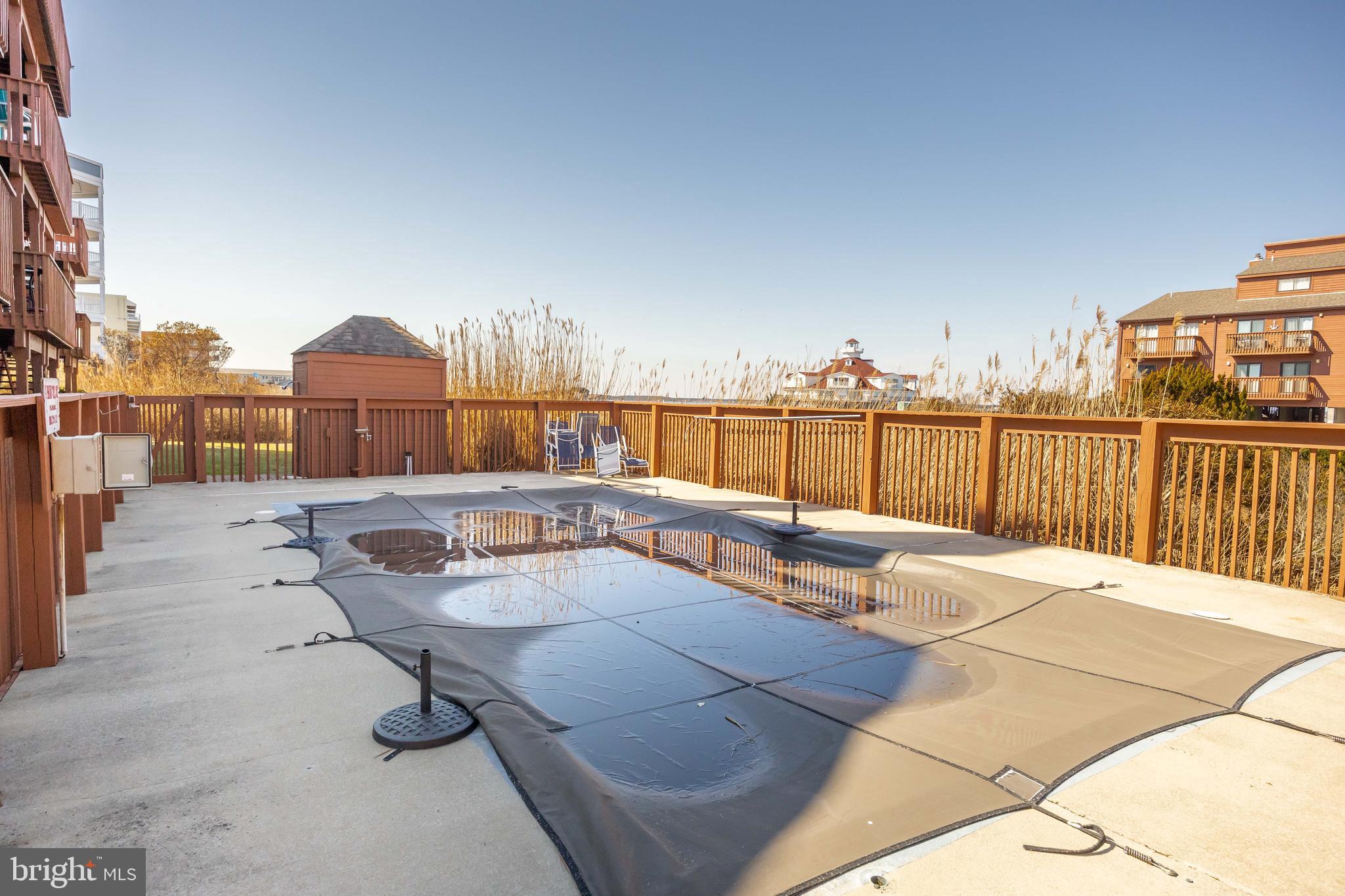 SUNSET LANDING - Residential