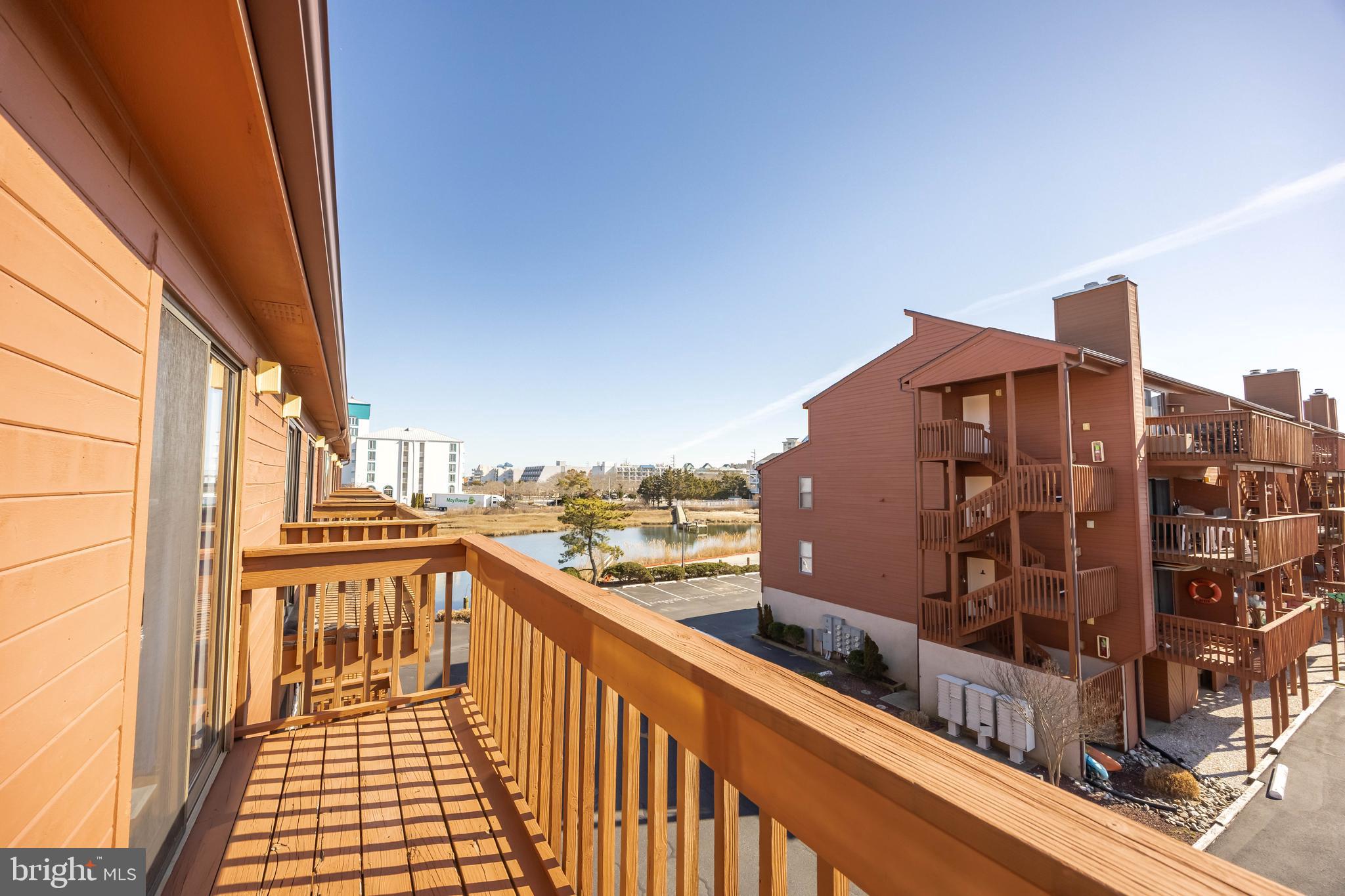 SUNSET LANDING - Residential