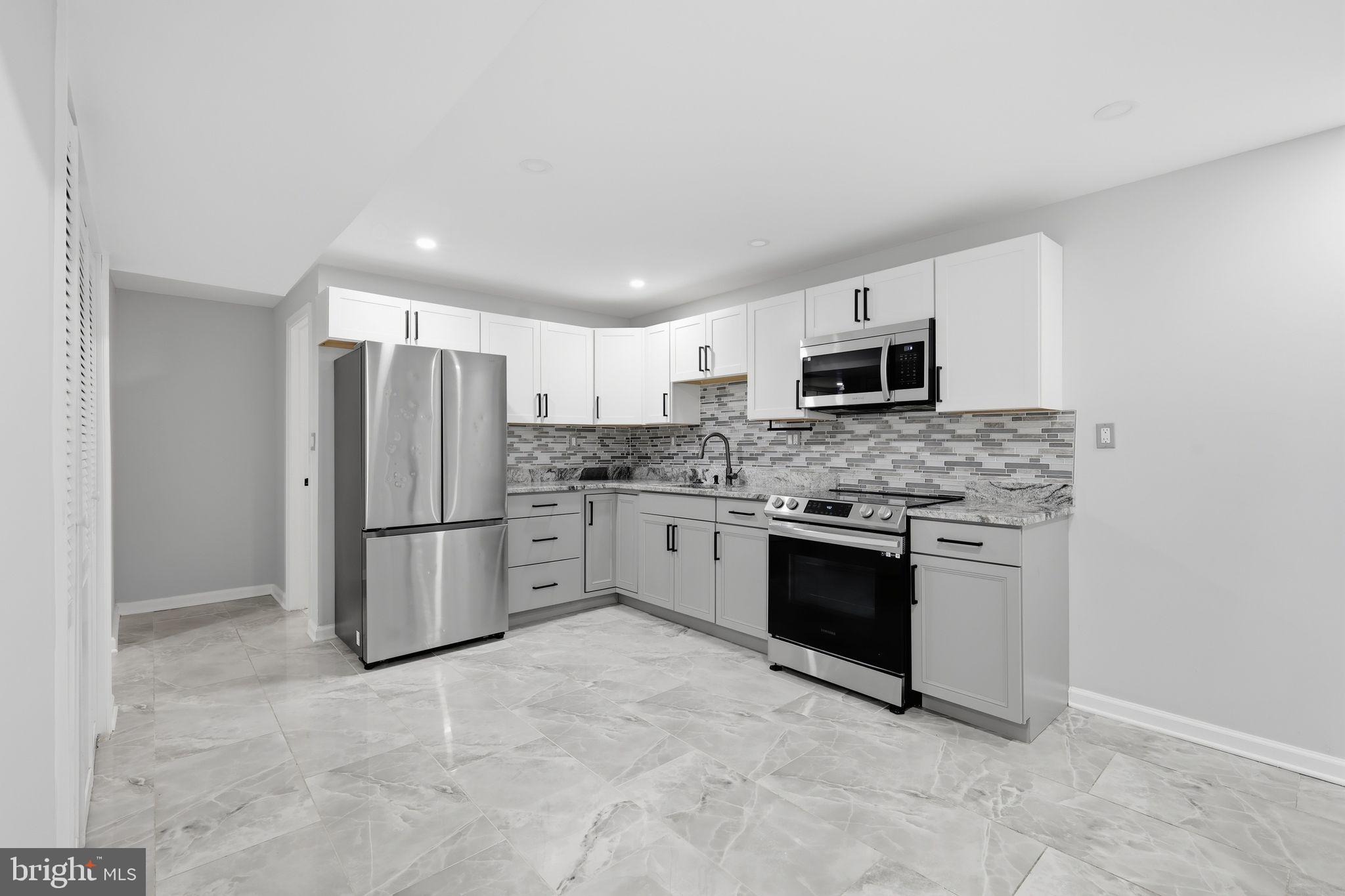 BARNABY KNOLLS PLAT 4 - Residential