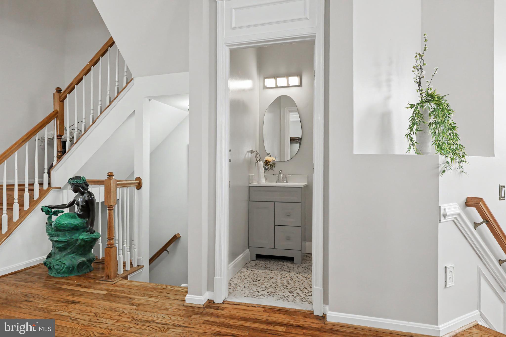COLONNADE AT DULLES - Residential