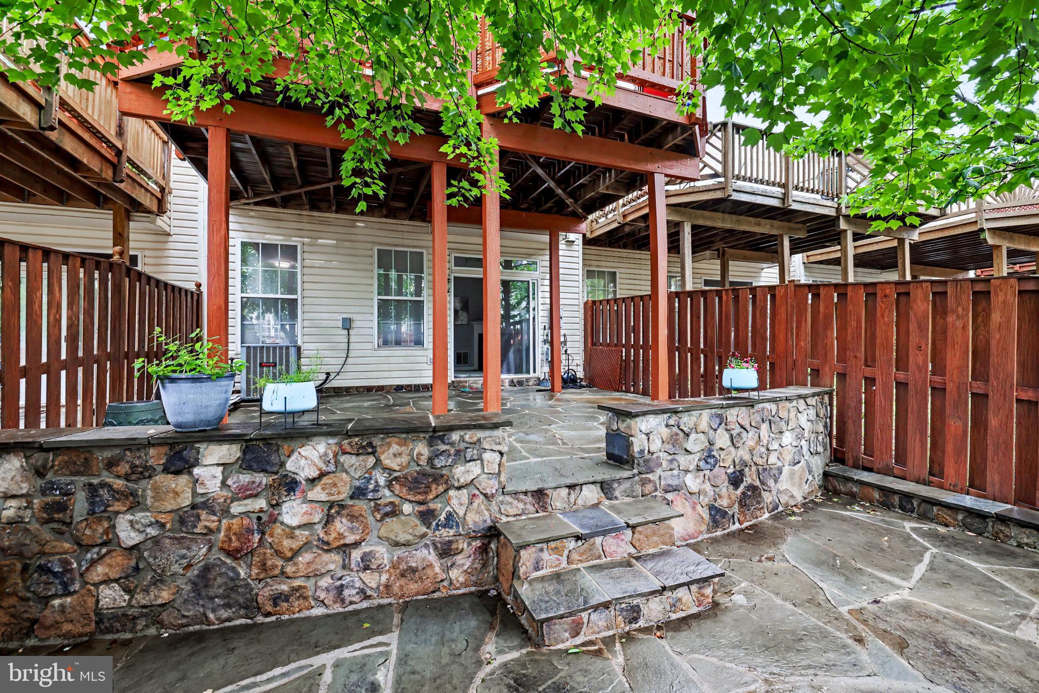 COLONNADE AT DULLES - Residential