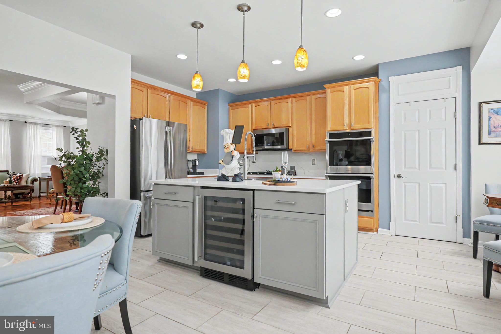 COLONNADE AT DULLES - Residential