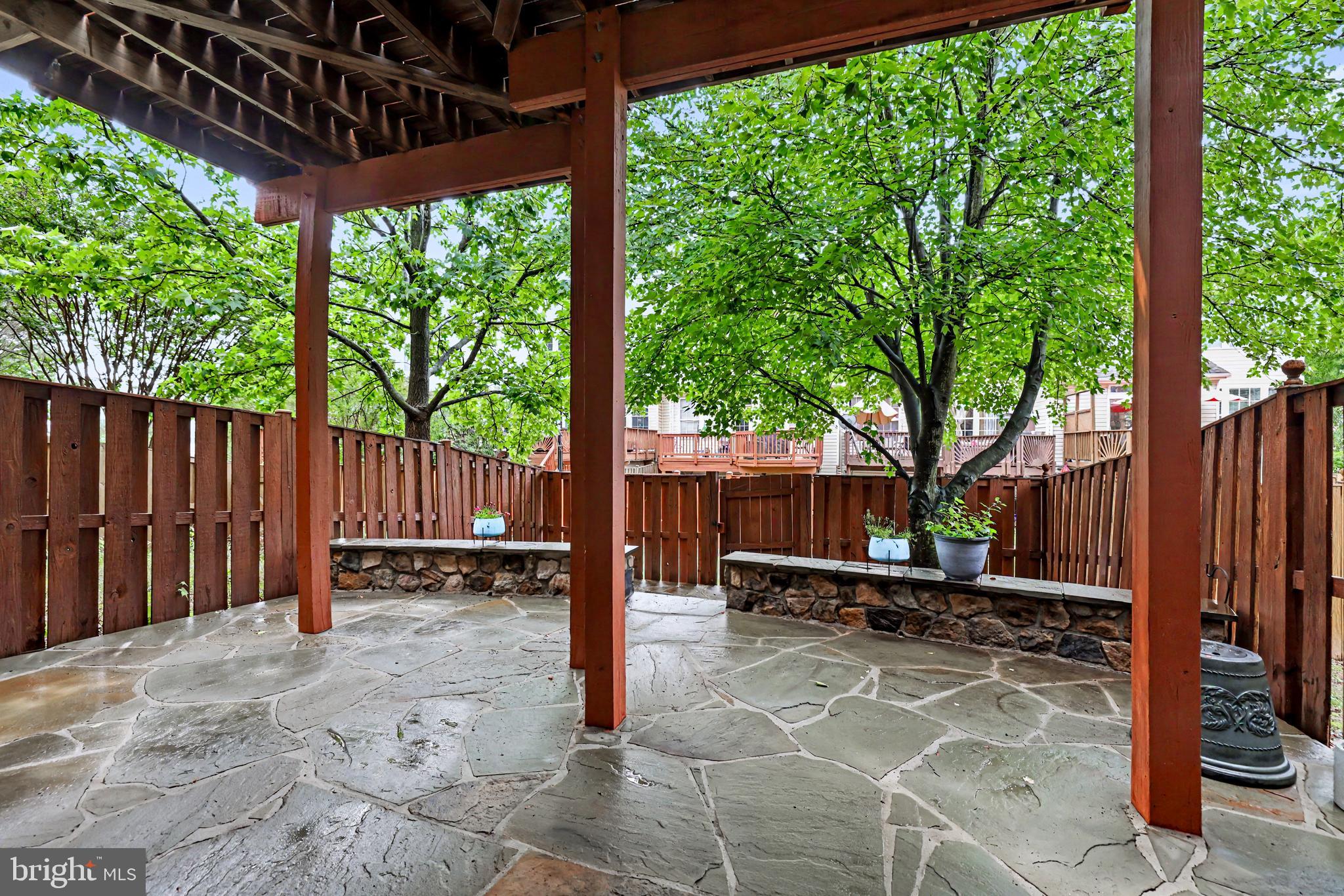 COLONNADE AT DULLES - Residential
