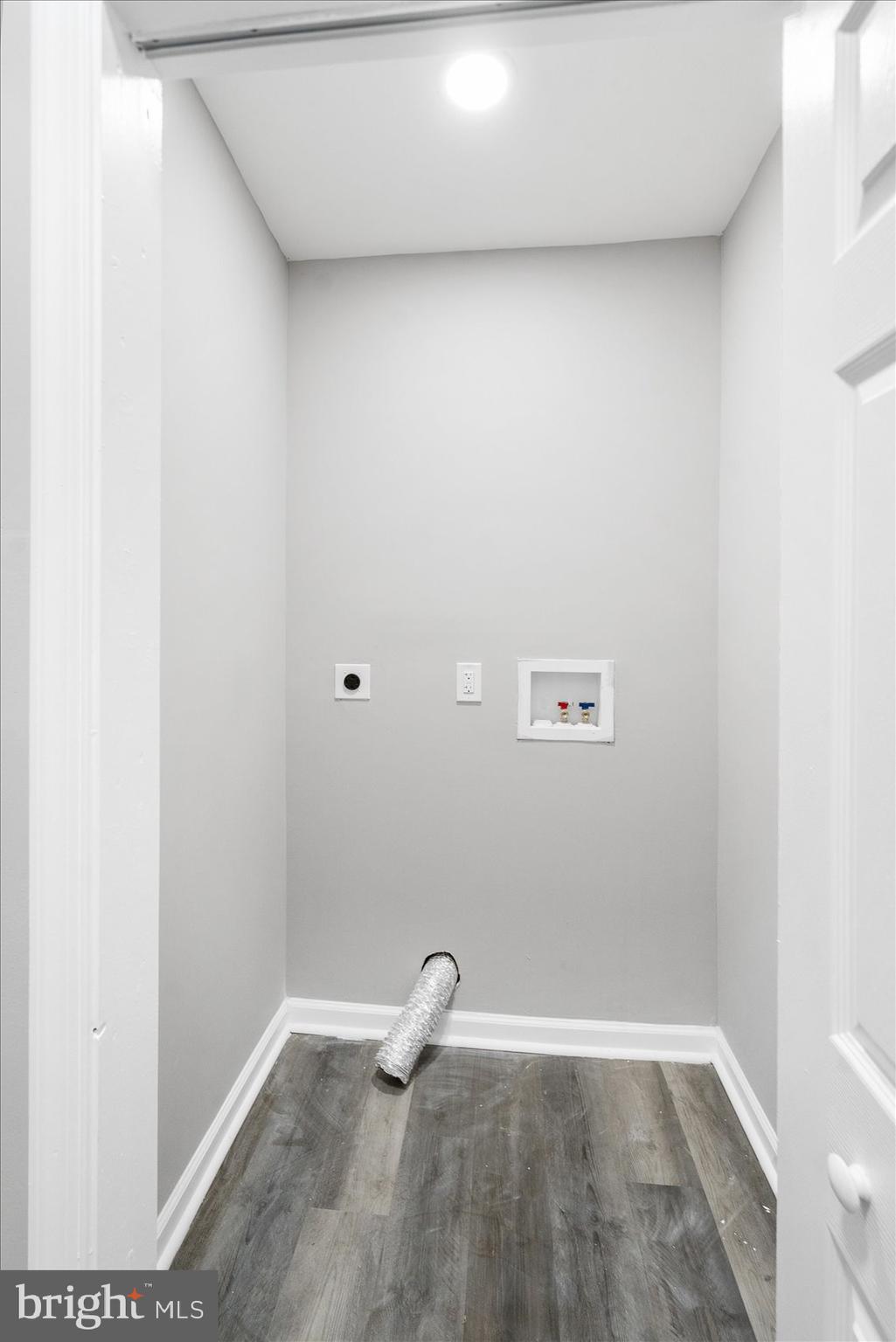 ELMWOOD - Residential