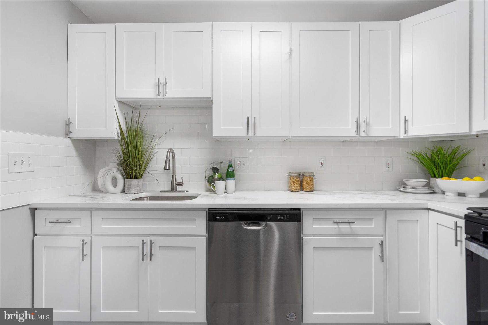ELMWOOD - Residential