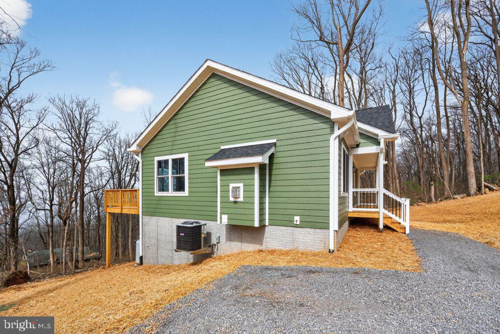 BLUE MOUNTAIN - Residential