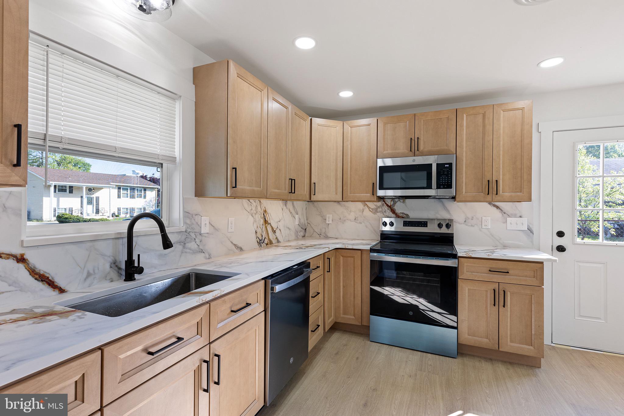 BROOKBEND - Residential