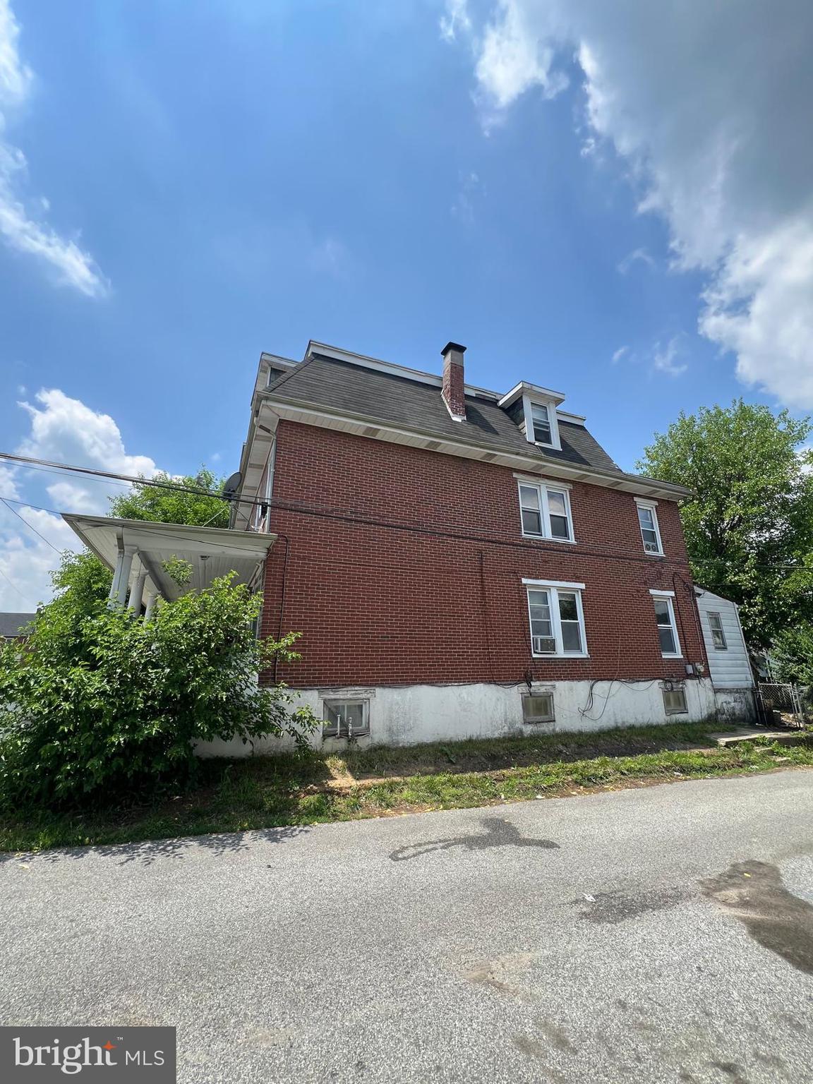 PENN CROSSING - Residential