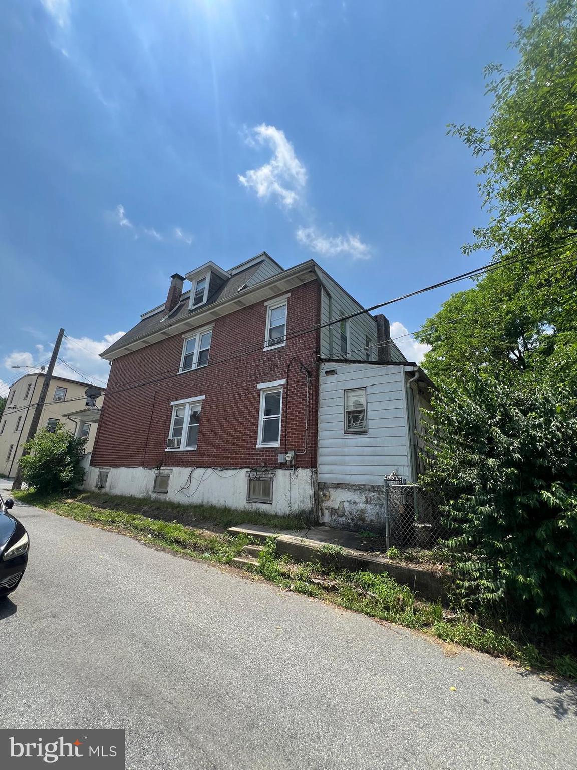 PENN CROSSING - Residential
