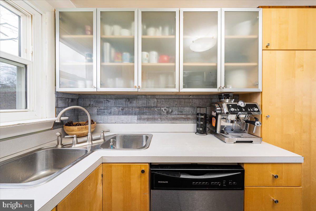 RANDALLSTOWN - Residential