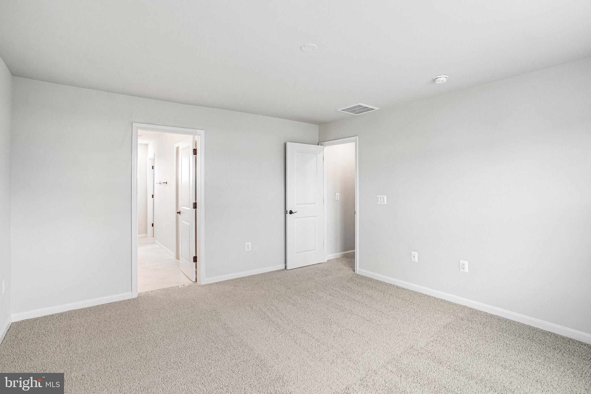 SEASONS AT ROUND MILL MEADOWS - Residential