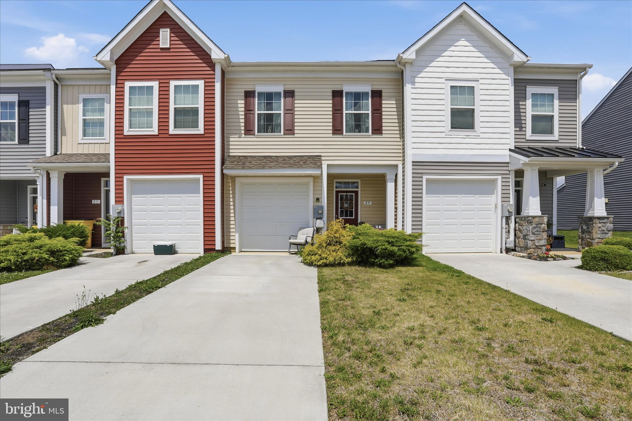 Welcome to 25 Sullyruth Ct in Bunker Hill, WV! This beautifully maintained 2-story townhome offers 3 bedrooms, 2.5 baths, and a functional layout designed for comfortable everyday living.
The main level features a welcoming foyer and convenient half bath. The kitchen boasts granite countertops, island with breakfast seating, pantry, and opens seamlessly to the dining area and spacious living room, creating an inviting open-concept layout perfect for everyday living and entertaining. The living room provides direct access to the backyard concrete patio—ideal for relaxing or enjoying outdoor gatherings.
Upstairs, you’ll find all three bedrooms, including a spacious primary suite with a walk-in closet and private en suite bath featuring a shower and double sink vanity. Two additional bedrooms share a hall bath with double sinks, offering added convenience for family or guests.
Conveniently located near Route 11 with easy access to I-81. Schedule your showing today!