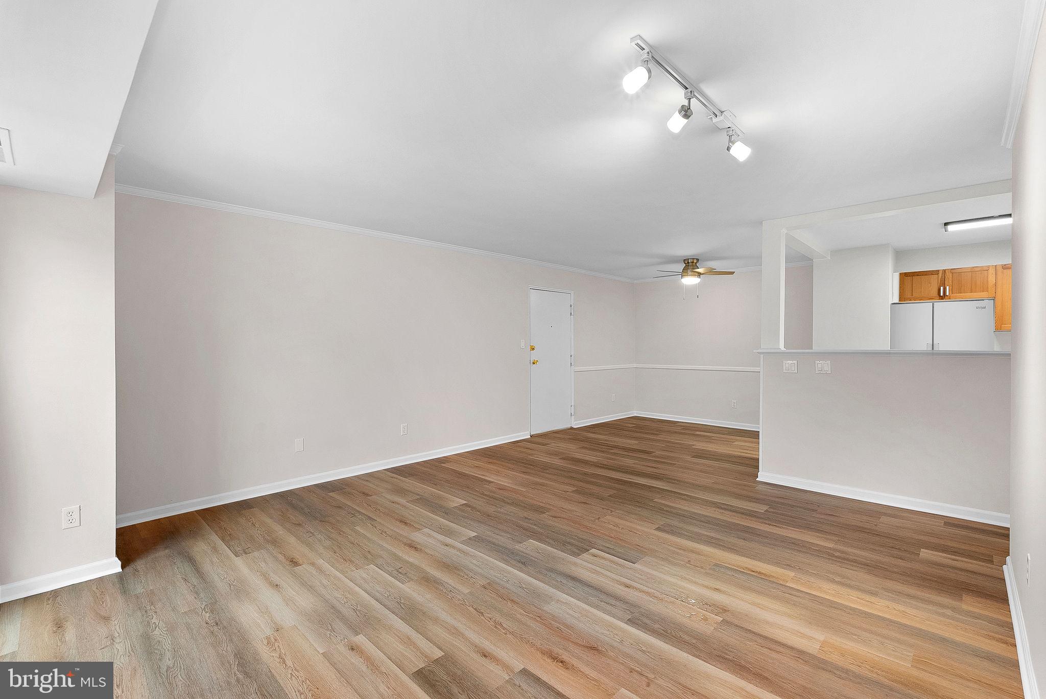 PEMBROOKE - Residential
