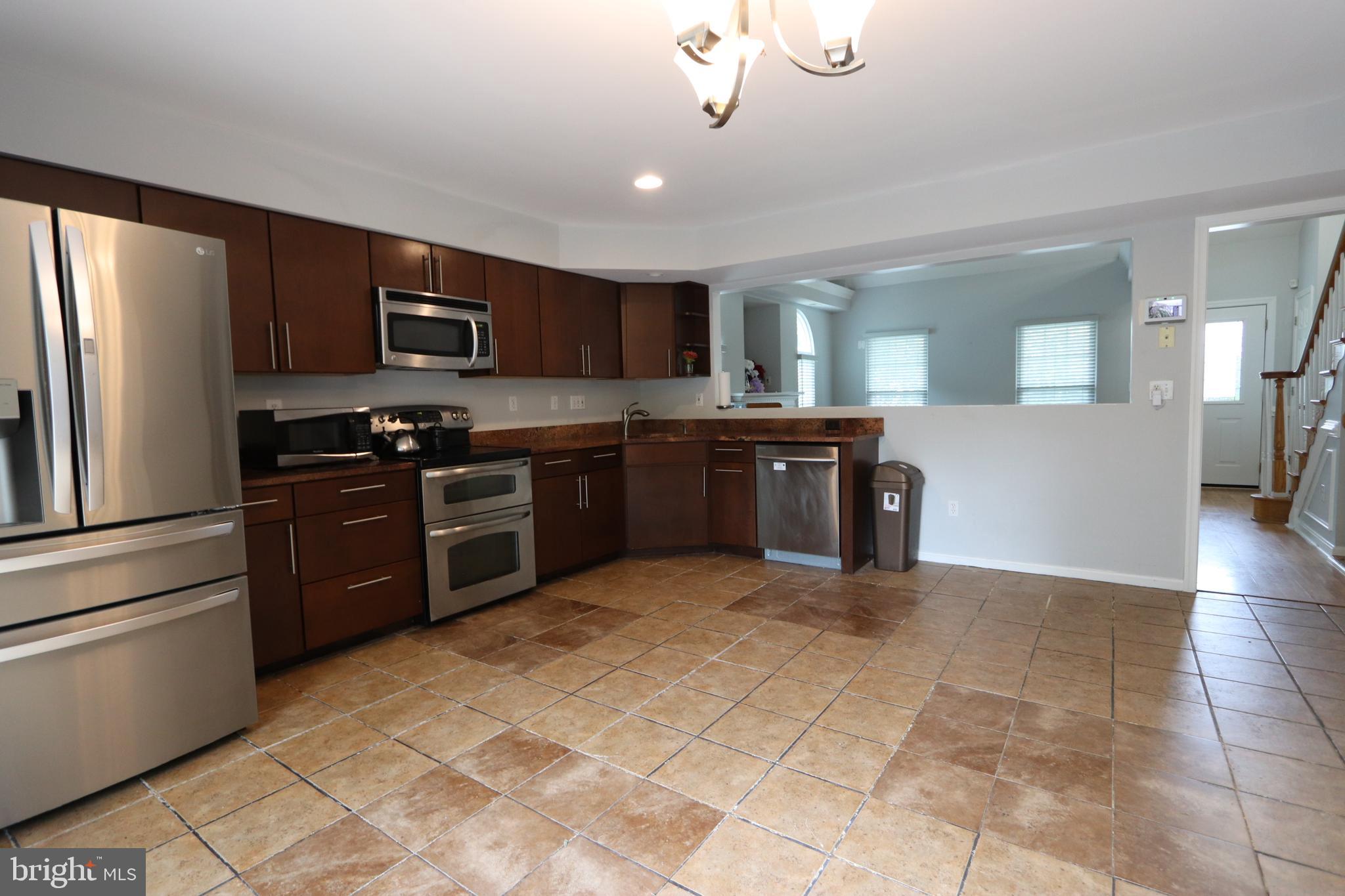ROLLING MEADOWS SUB - Residential
