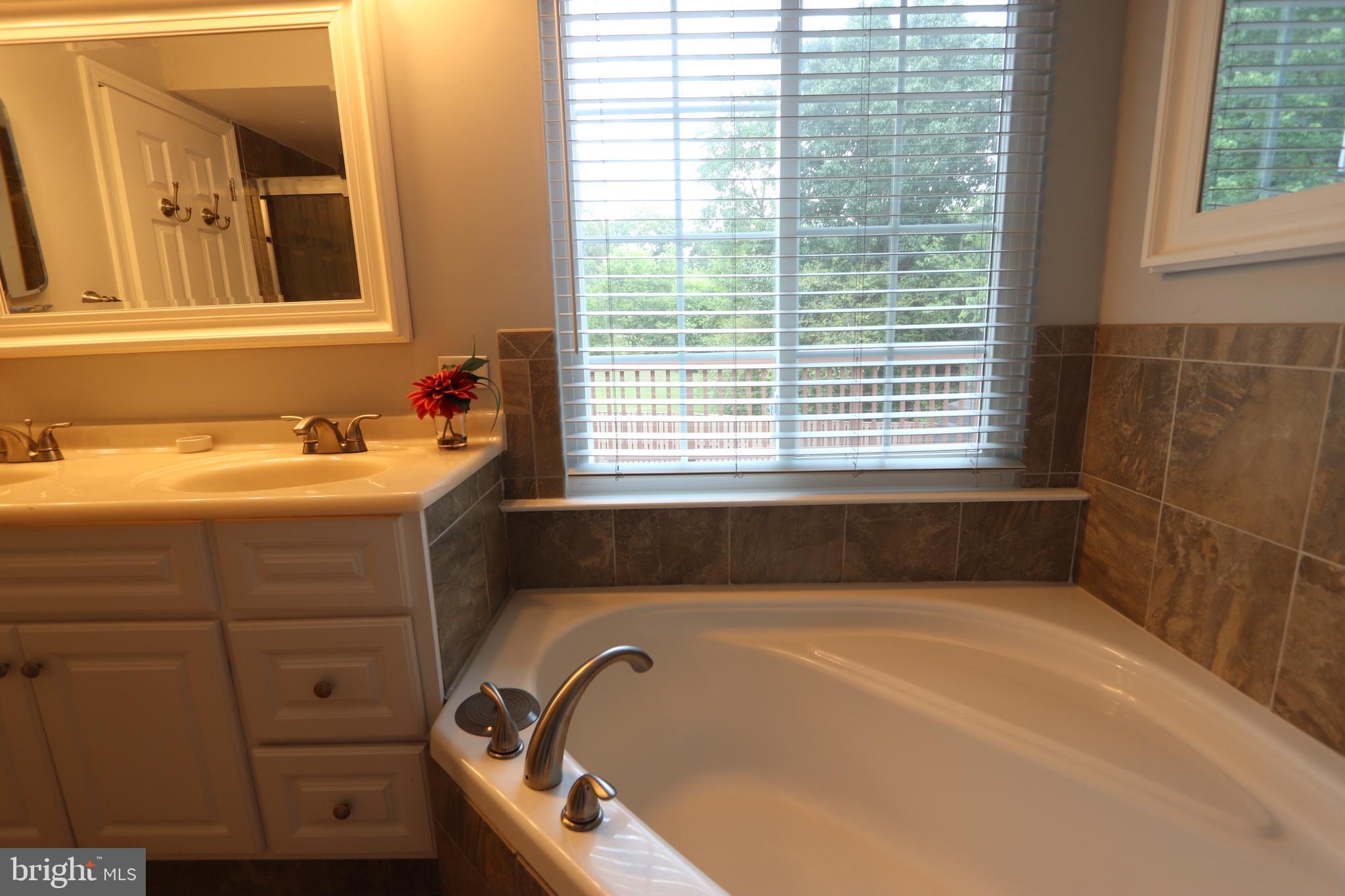 ROLLING MEADOWS SUB - Residential