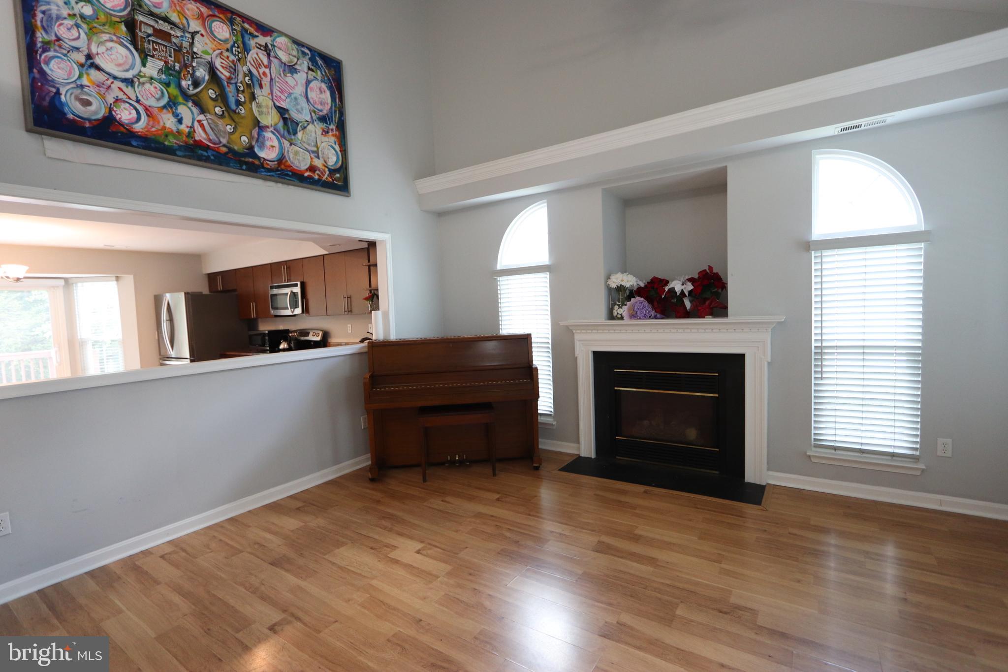 ROLLING MEADOWS SUB - Residential